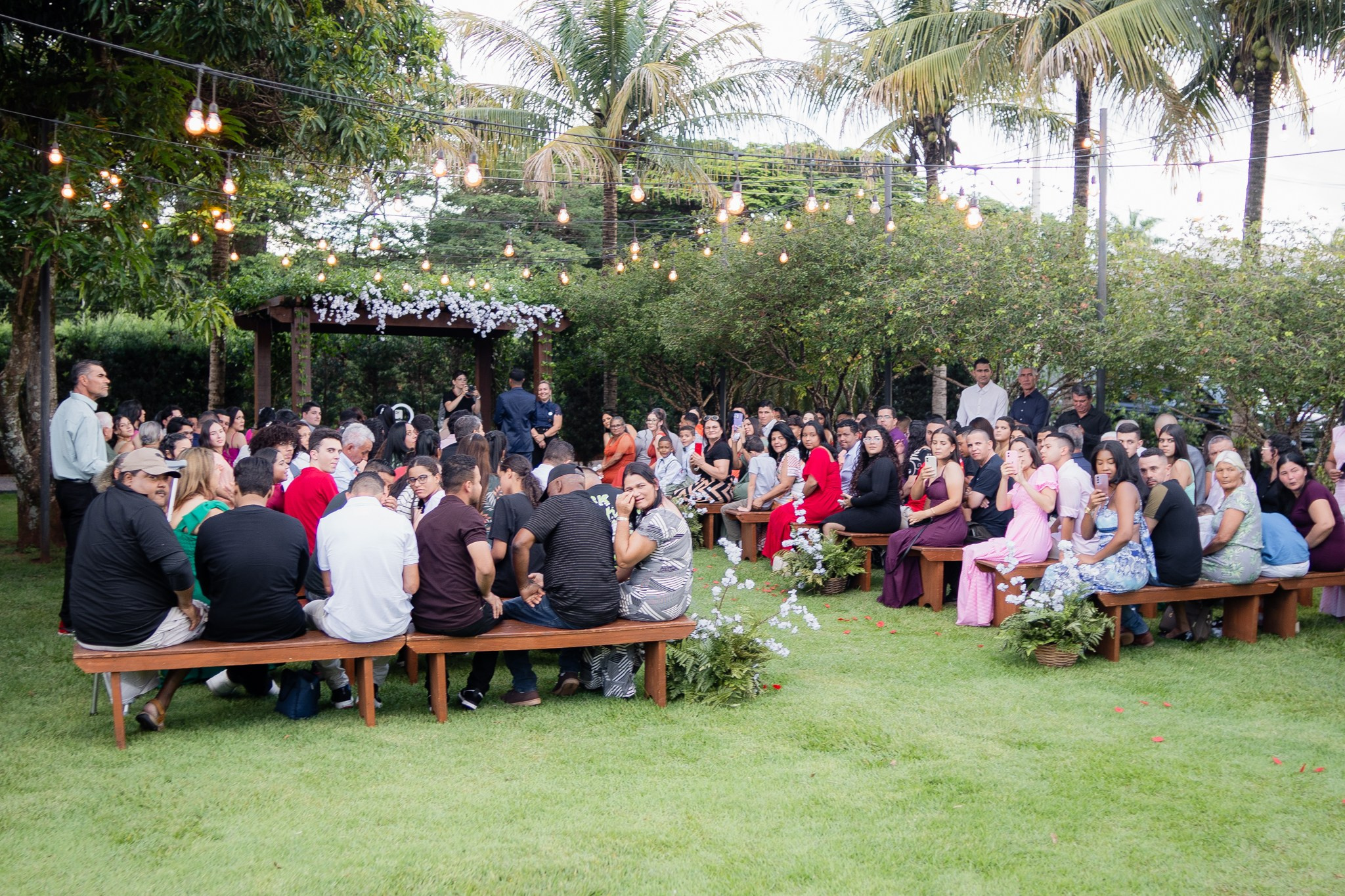 Larissa & Vinicius — Espaço Faveral / Aararaquara. Robson Colaço