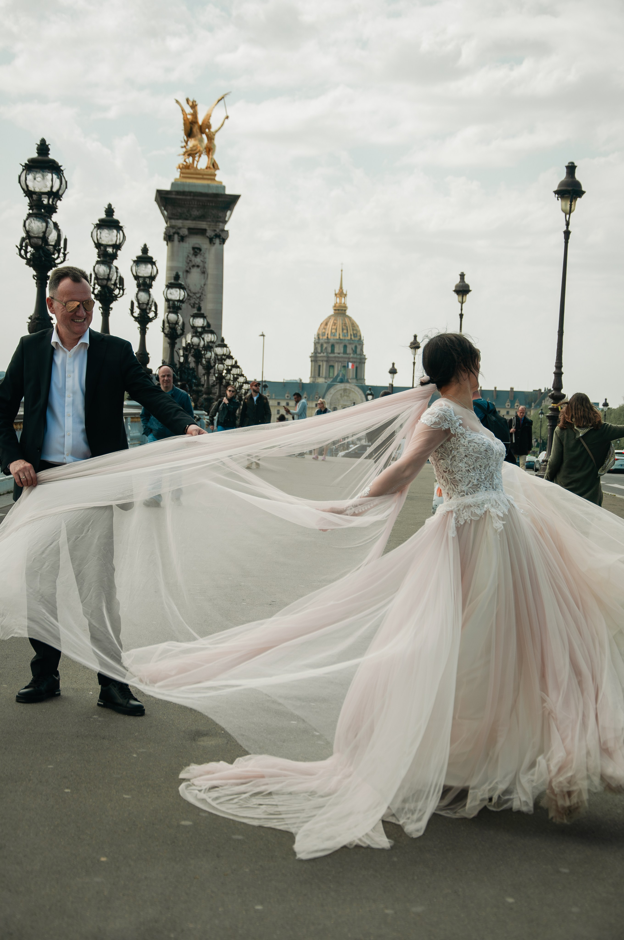 Wedding anniversary photoshoot. Paris photographer — Polina Osipova