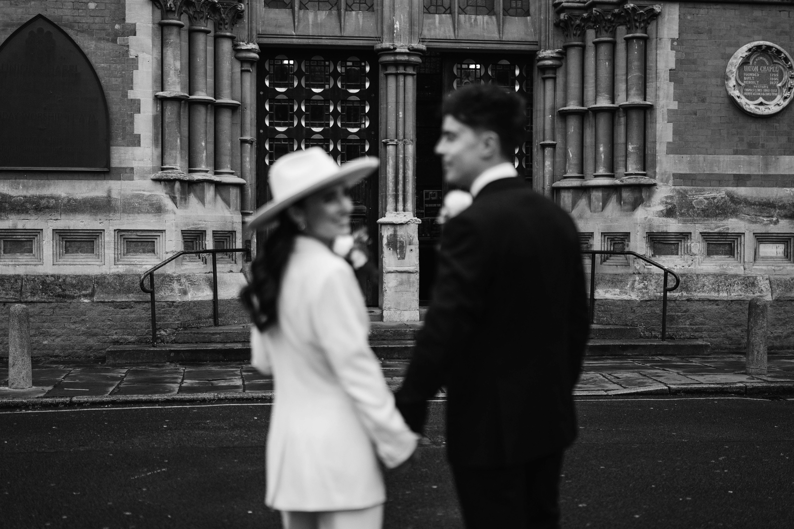 Stylish wedding in Islington, near Church close to Islington town hall