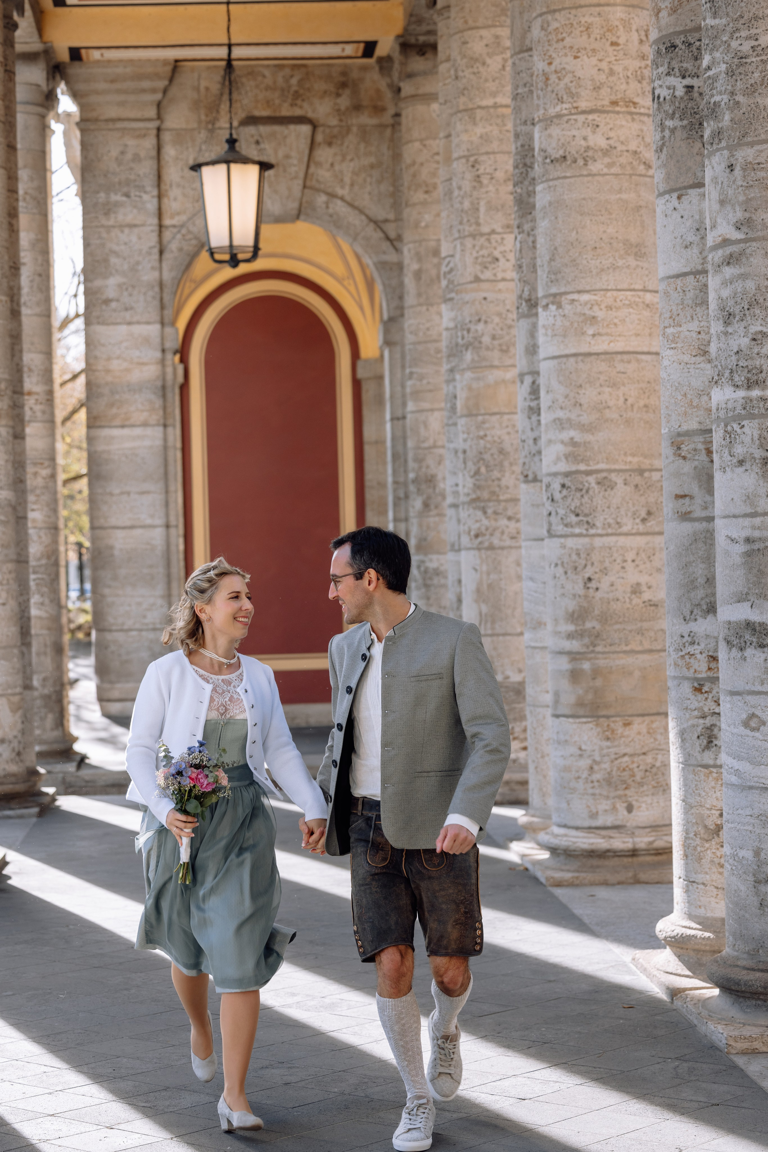 Herbsthochzeit im Standesamt Schwabing. Hochzeitsfotograf München Taufe Familienfotograf Tanja Mauke