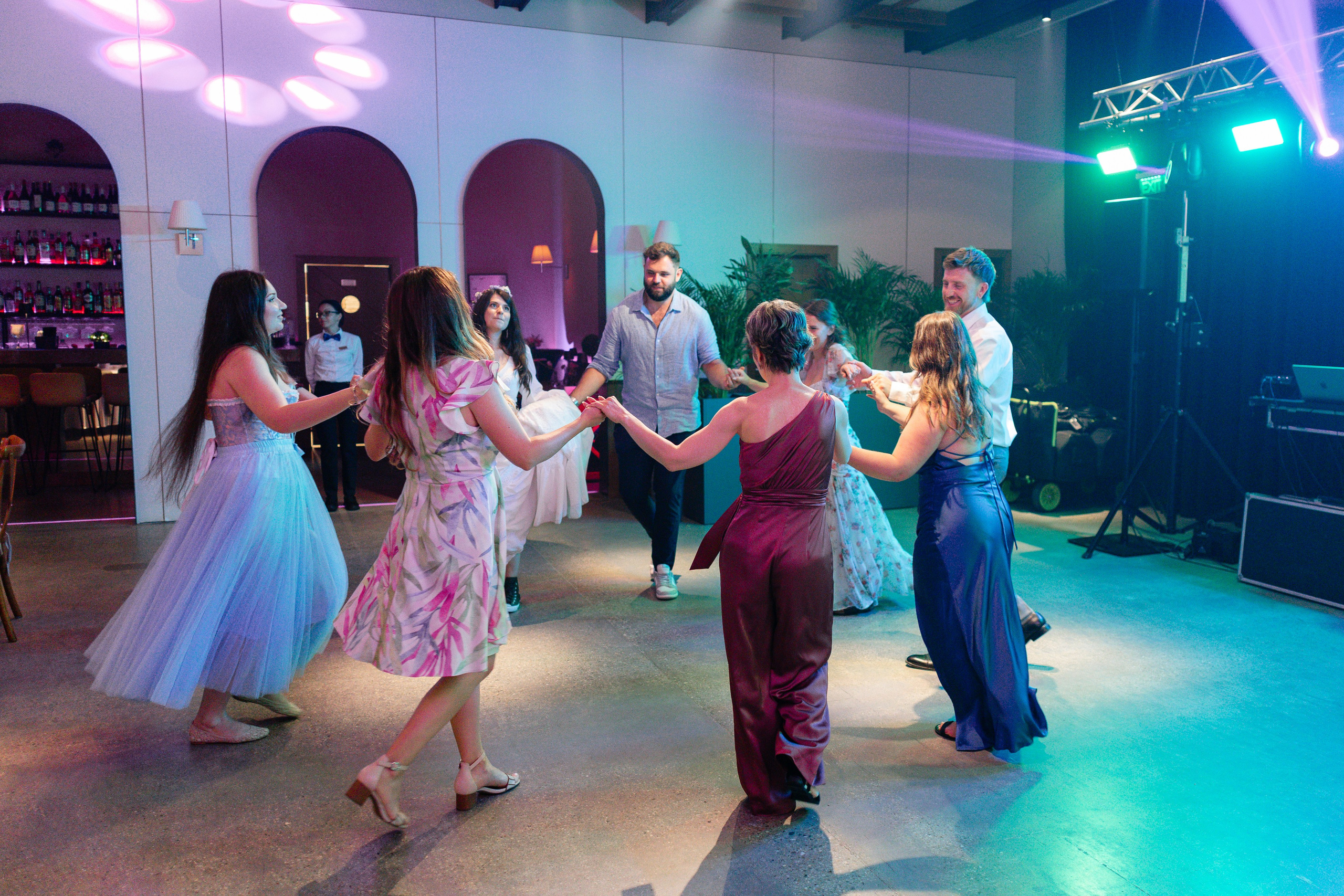 Flori & Cosmin. Main