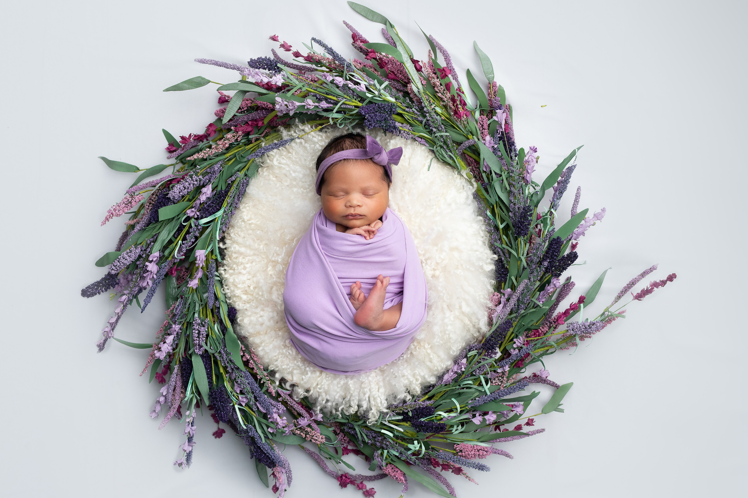 Newborn Classic. Mary Newborn Photo