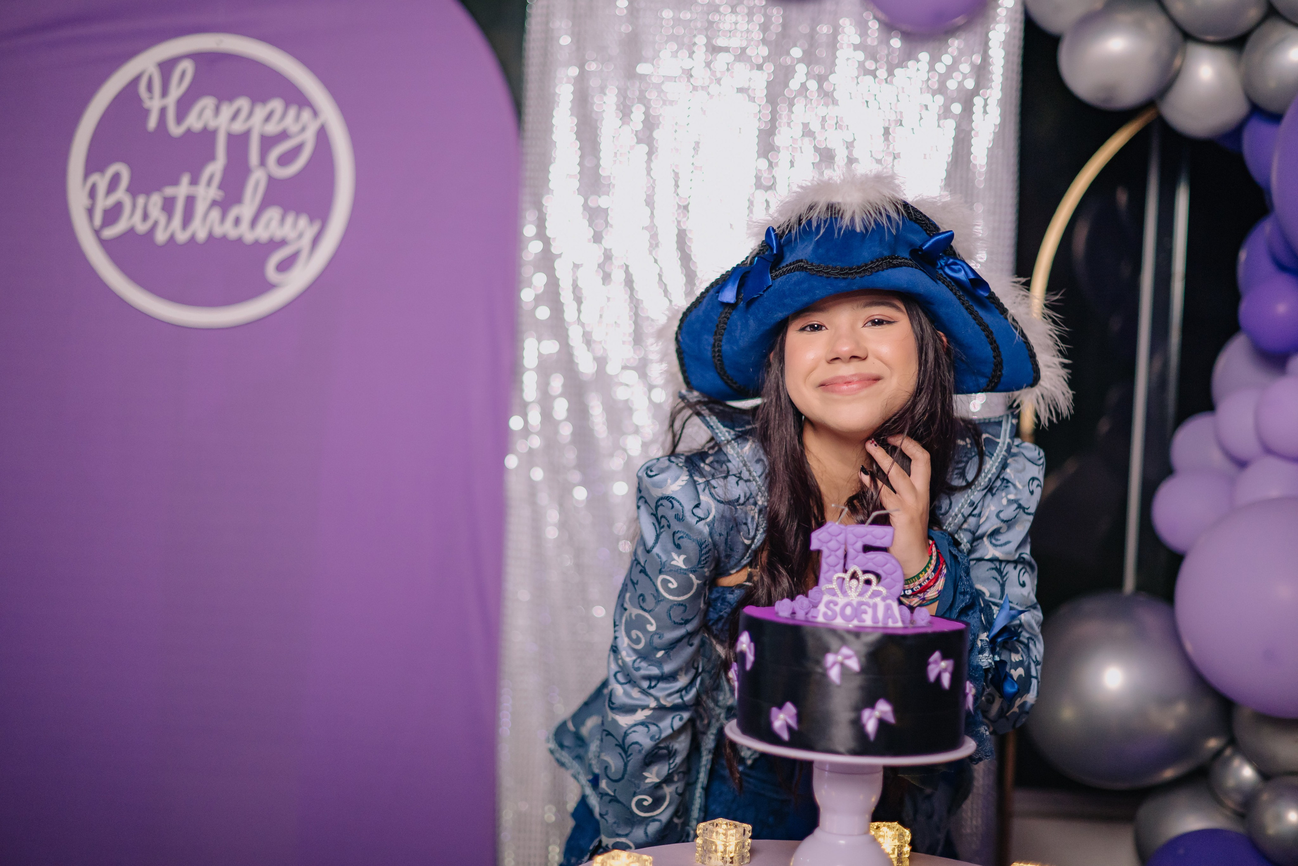 Sofia 15 anos. Wedding photographer Ana Koshi