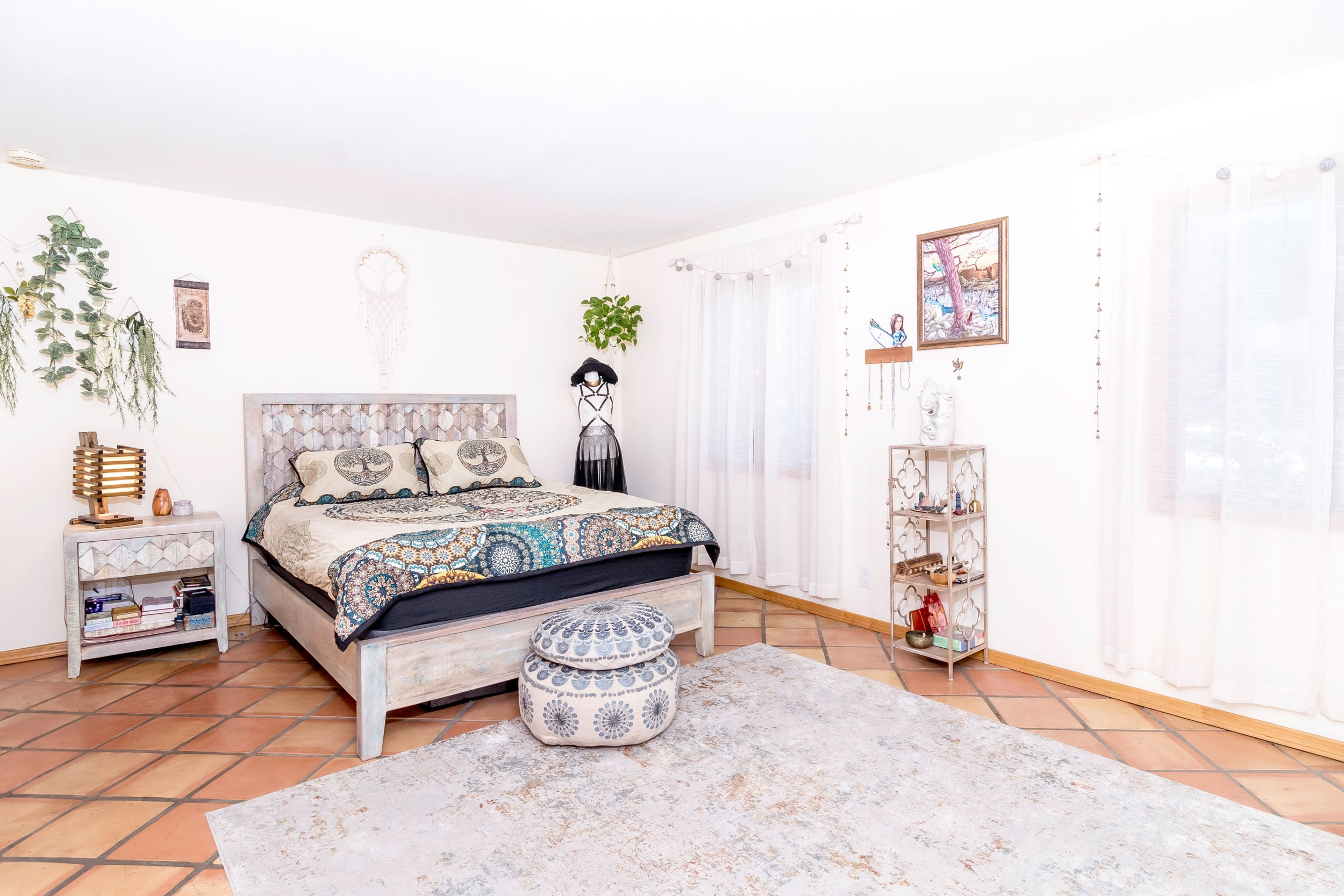 Real Estate Media. Professional portrait photographer in Los Angeles | Axenia Haritonova