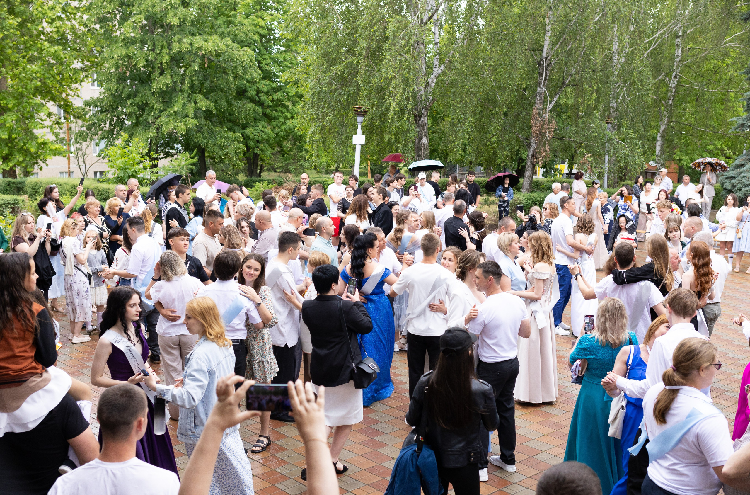Пример фотосессии последний звонок и выпускной 11А, все в куче по очереди