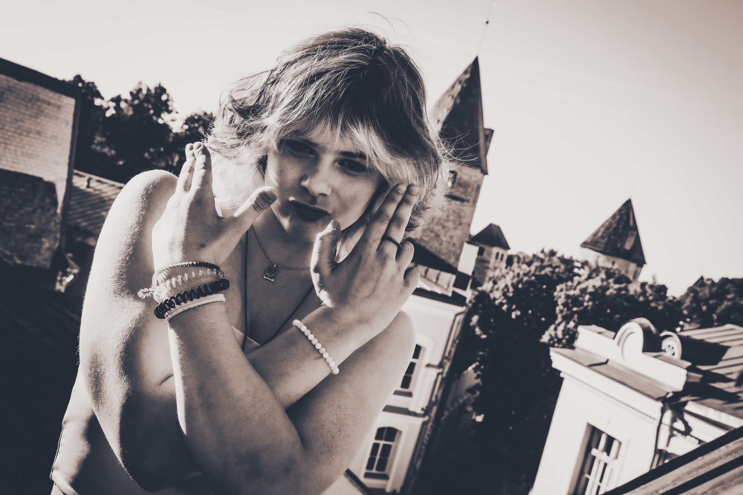 Lahe graatsia (Sonja). Nebula 25 — Fotod teie hingele