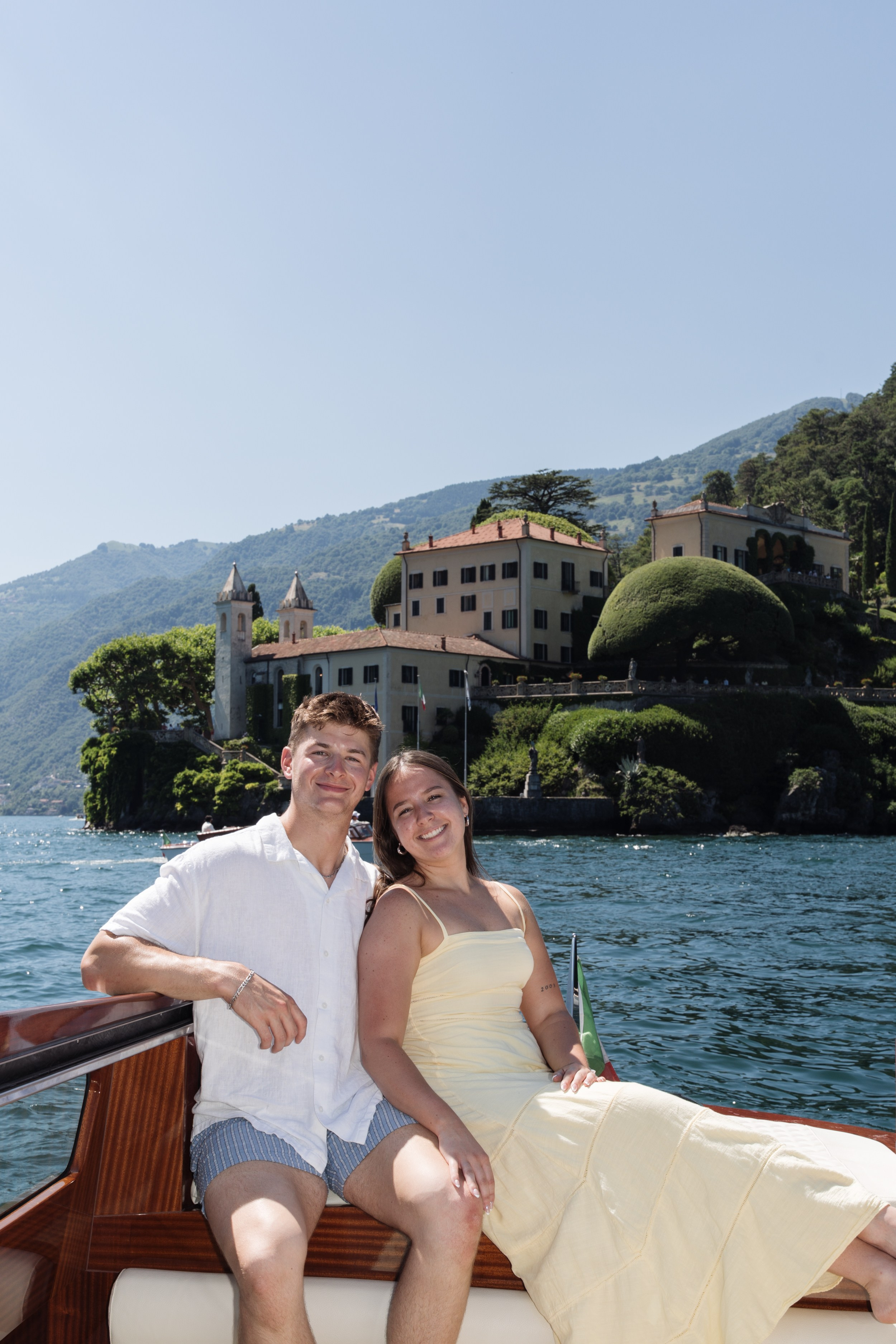 Boat Proposal in Lake Como. Lake Como Proposal Photographer | Surprise Proposals & Engagements