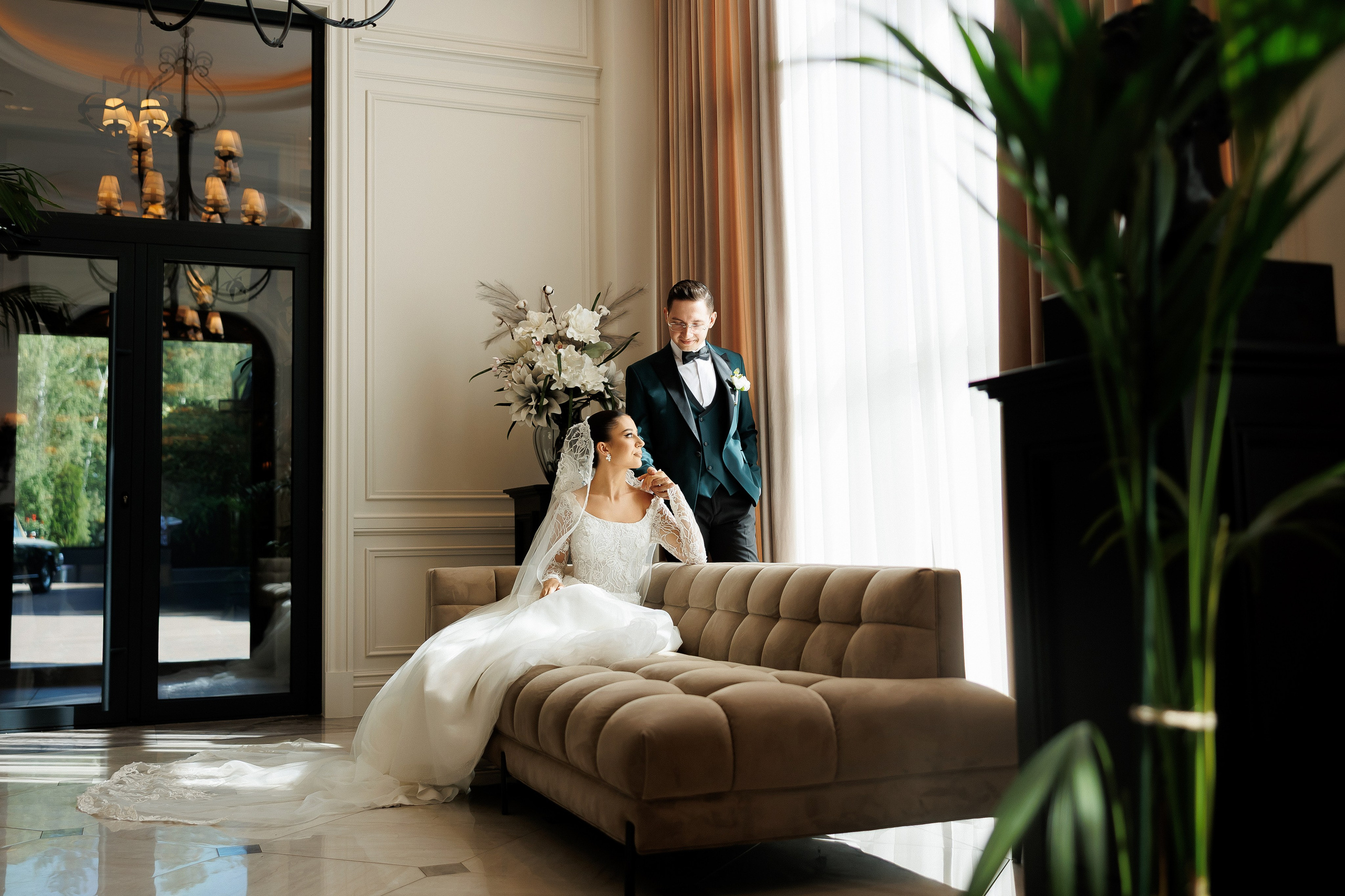 Serghei & Erica — Queen Residence. Servicii Foto și Video 067188353