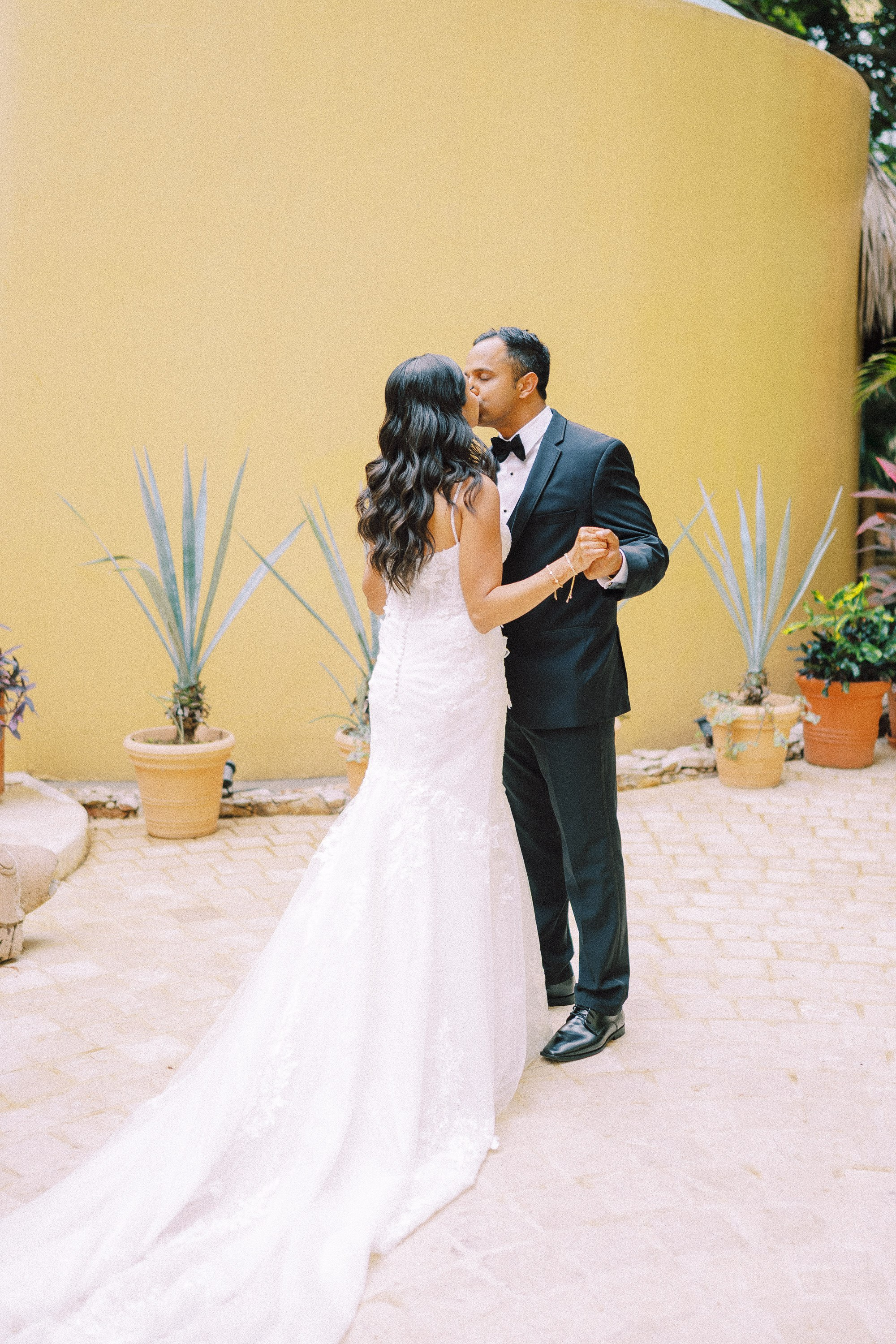 Jannet & Shan wedding in Sayulita church. Sayulita Wedding Photographer, Puerto Vallarta, Cabo