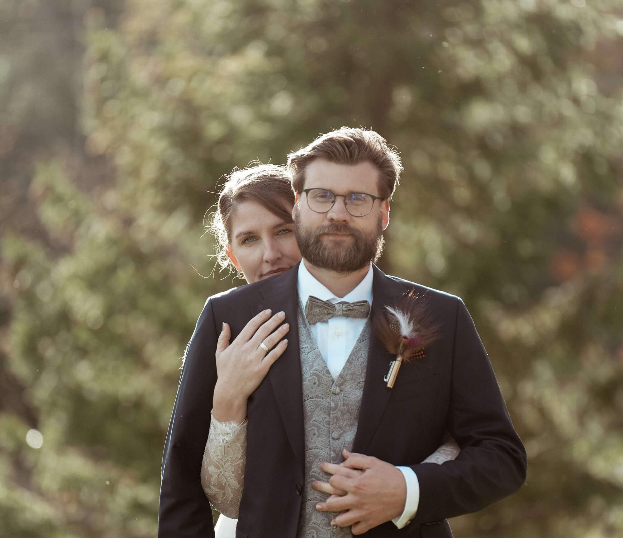 Bryllupsforografering i Porsgrunn, Telemark. Romantisk portrett.