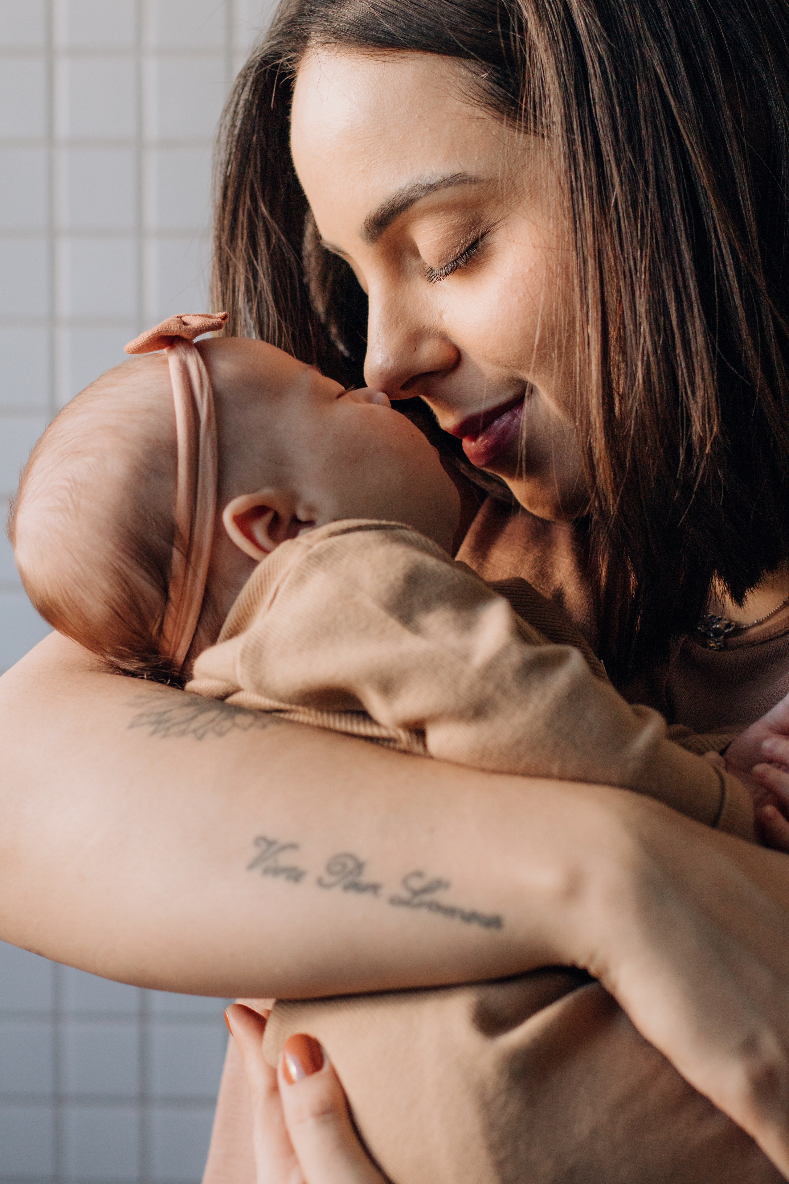 Maitê — Primeiros dias. Principal