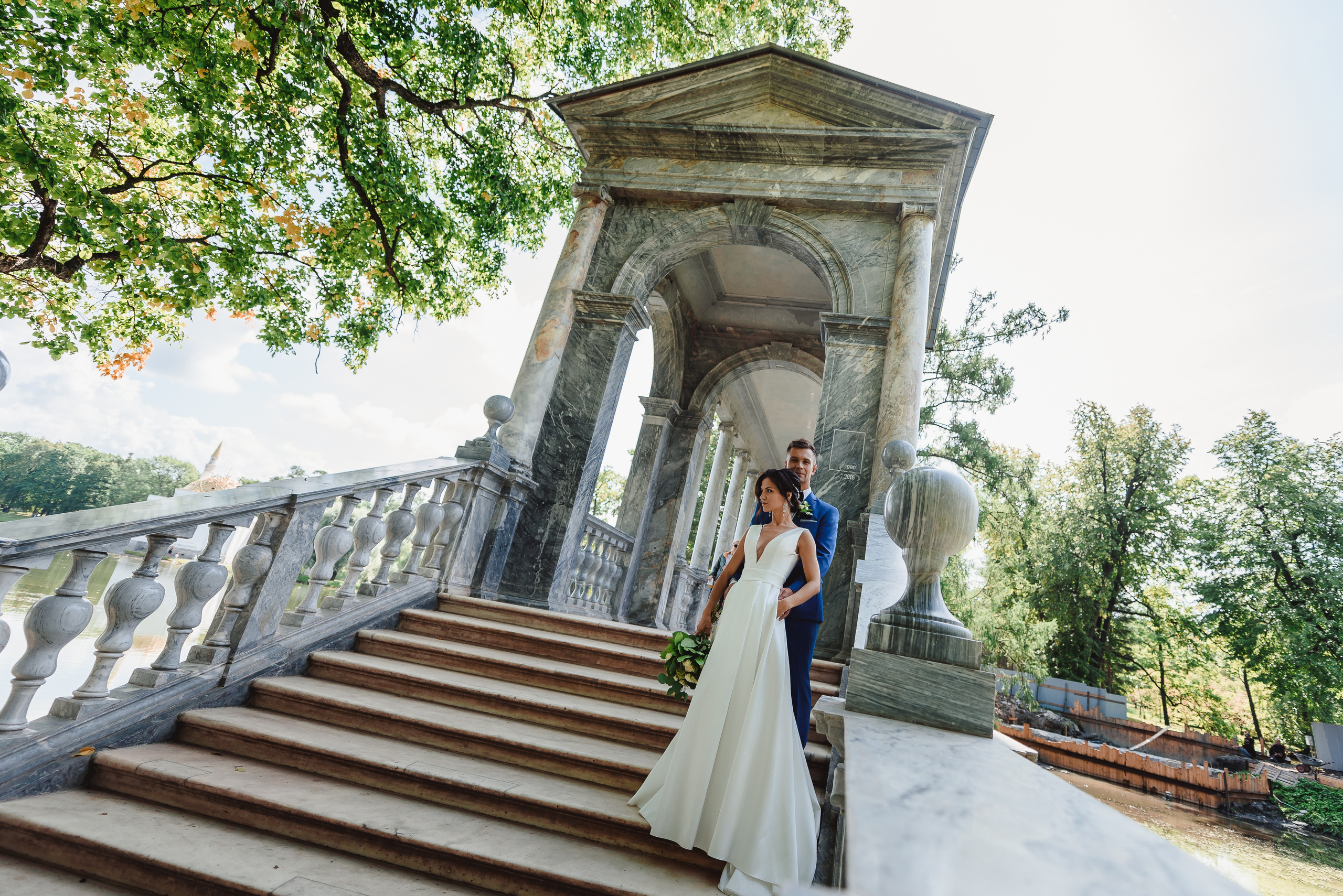 Свадебная фотосессия love story молодоженов