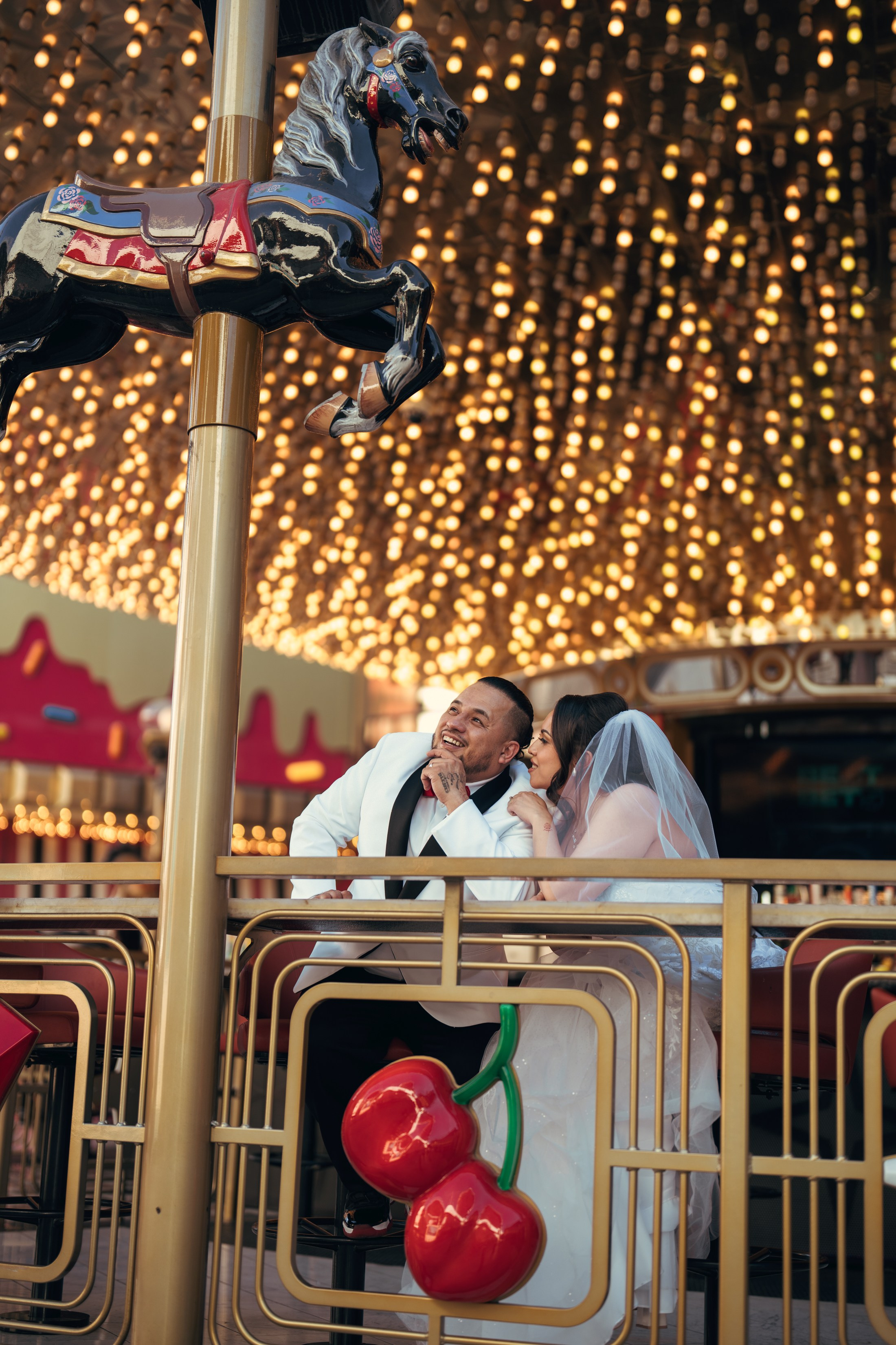 Lupita&Randel. Wedding & elopement photographer Viktoriya Kravtsov. Las Vegas