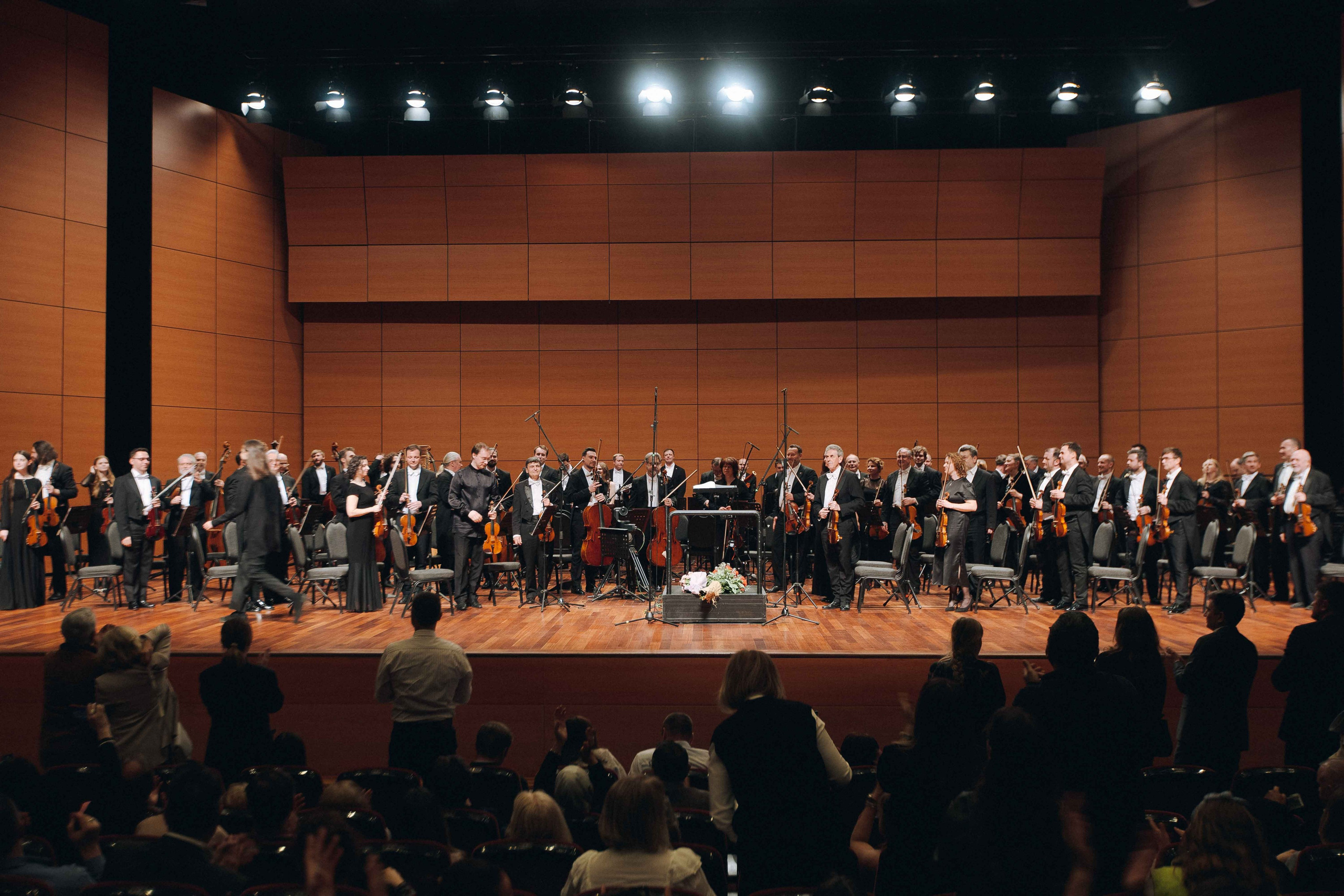 The Tchaikovsky Academic Grand Symphony Orchestra in Istanbul. Wedding&Event photographer Ismail Rzayev in Baku