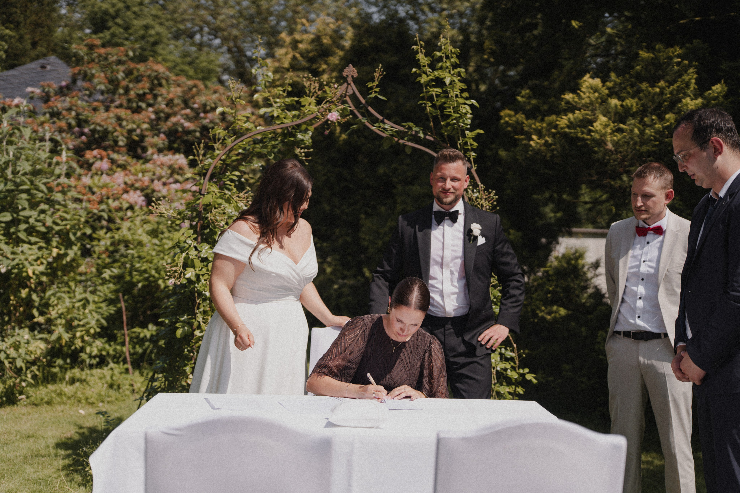 Jessica & Felix I Gesellschaft Harmonie Bochum. Hochzeitsfotografin Bochum | Halyna Reiche Fotografie NRW