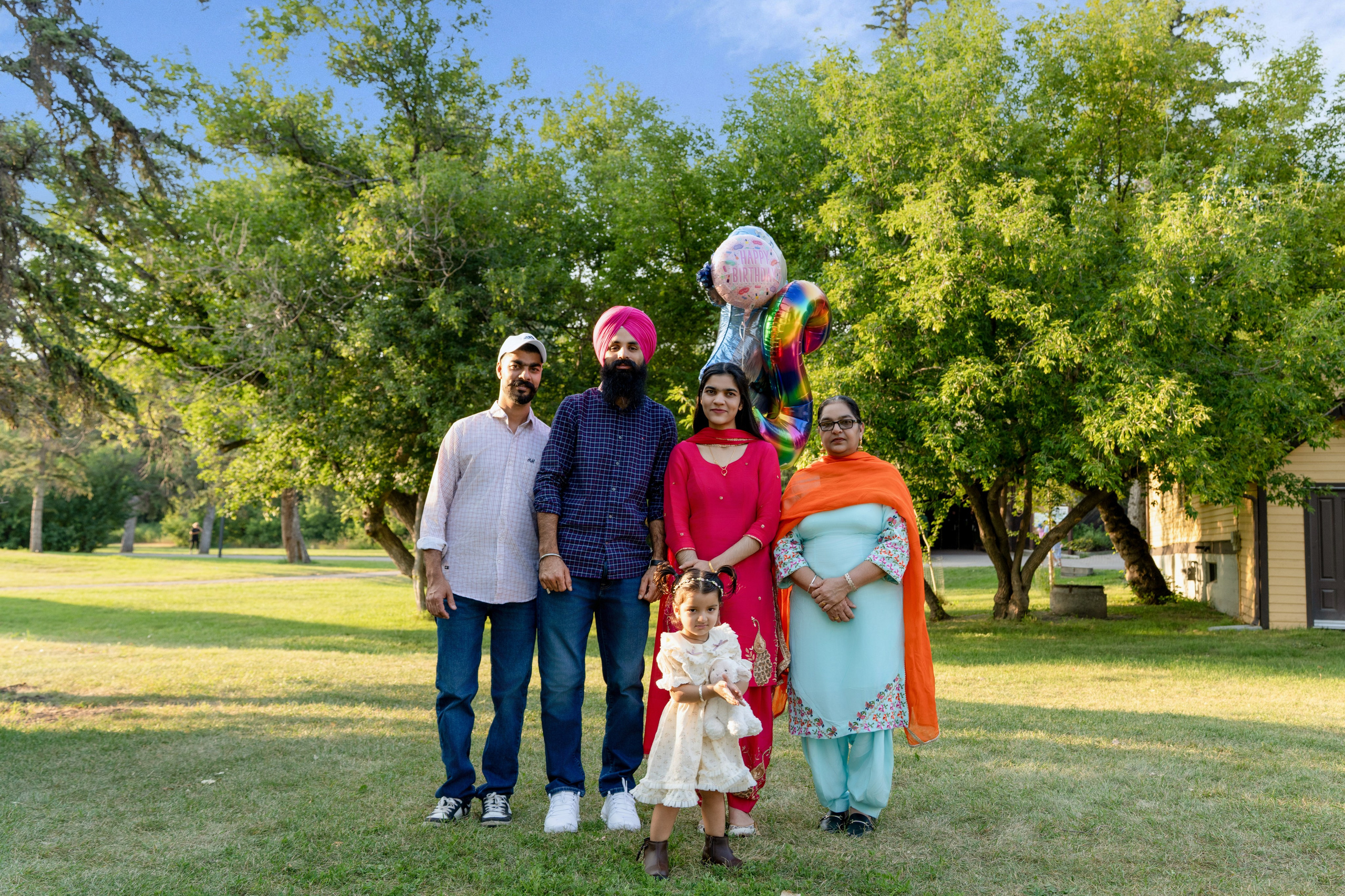 Sukhpinder Family. Engagement, Wedding & Family Photographer in Calgary | allo Photography