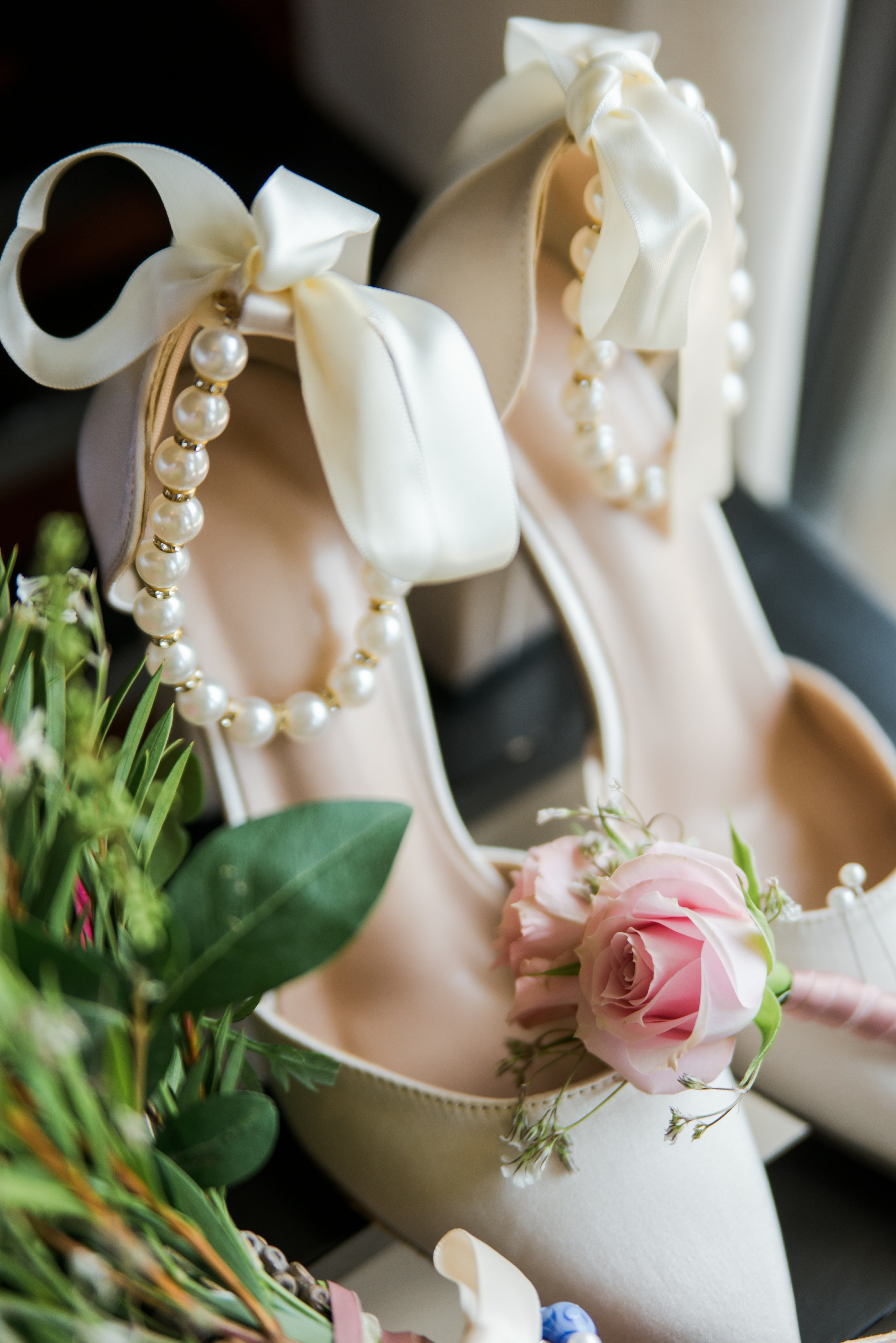 Wedding Photographer for Philippines Couples in Georgia. Destination Wedding Photographers in Georgia, Armenia. Maks Kovalenko and Lara Tatosyan. Wedding videographer