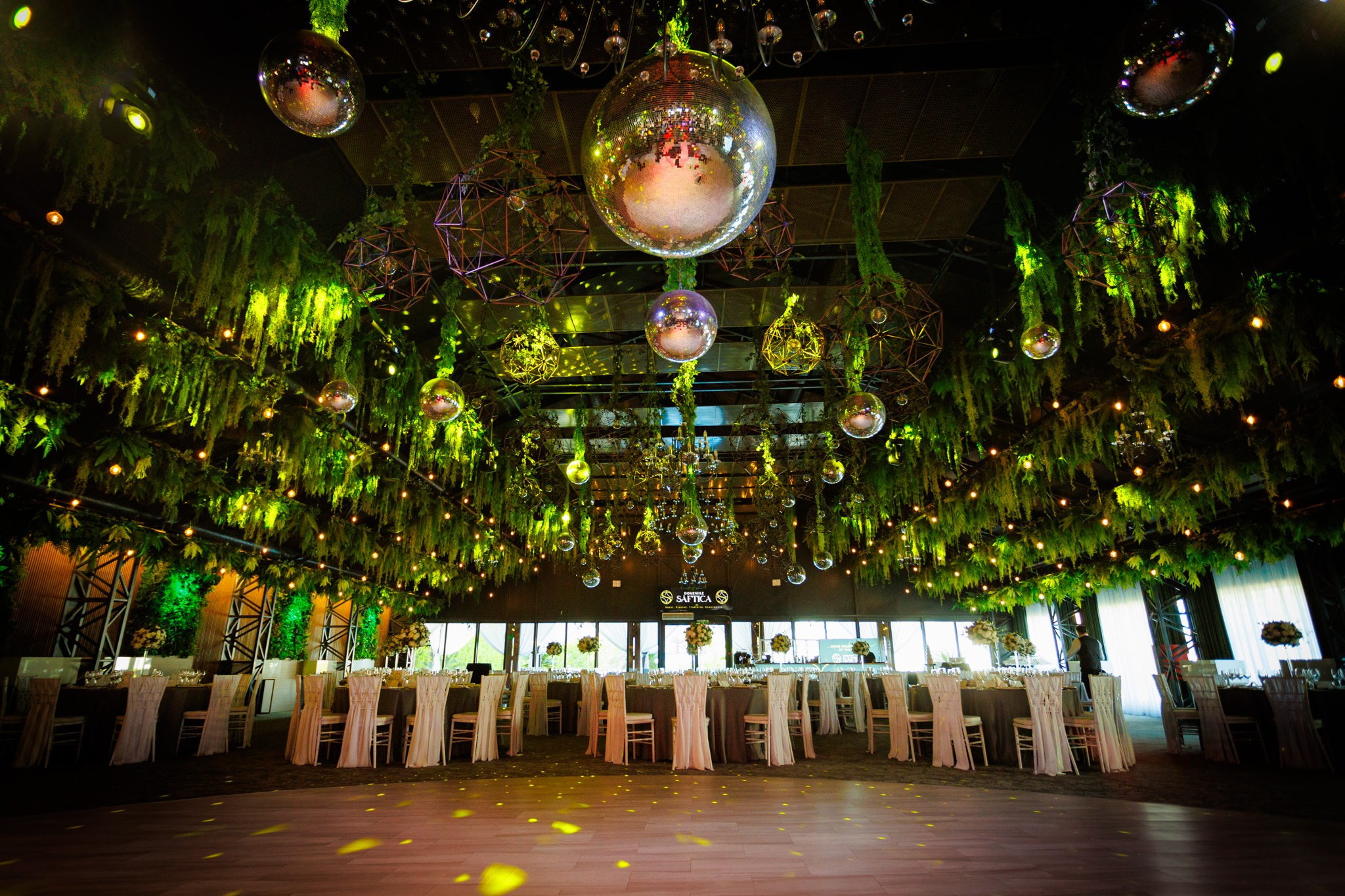 Nunta Ema si Valentin - Manu Ivanciu. Wedding Photographer in Bucharest — Manu Ivanciu