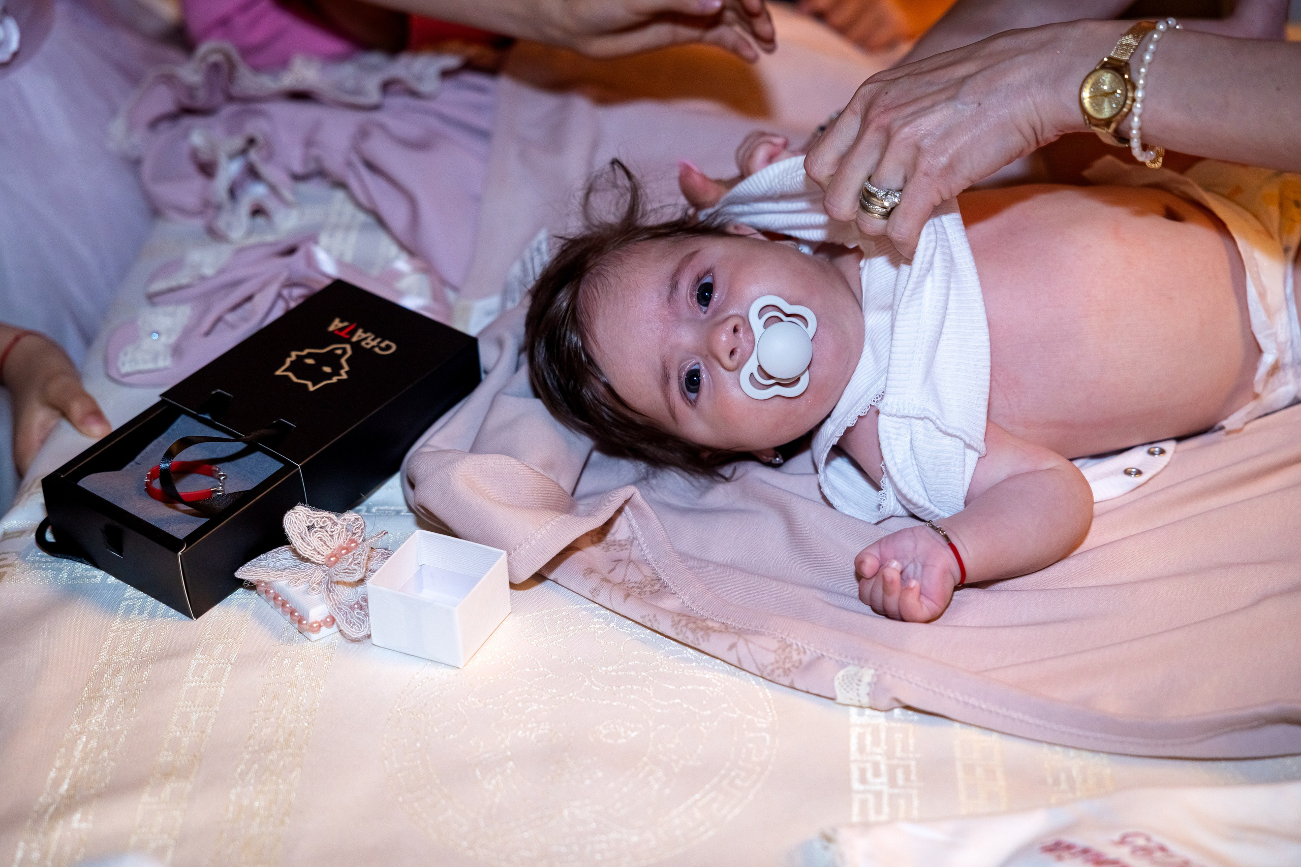 Iris Stefania. Moments By Gub