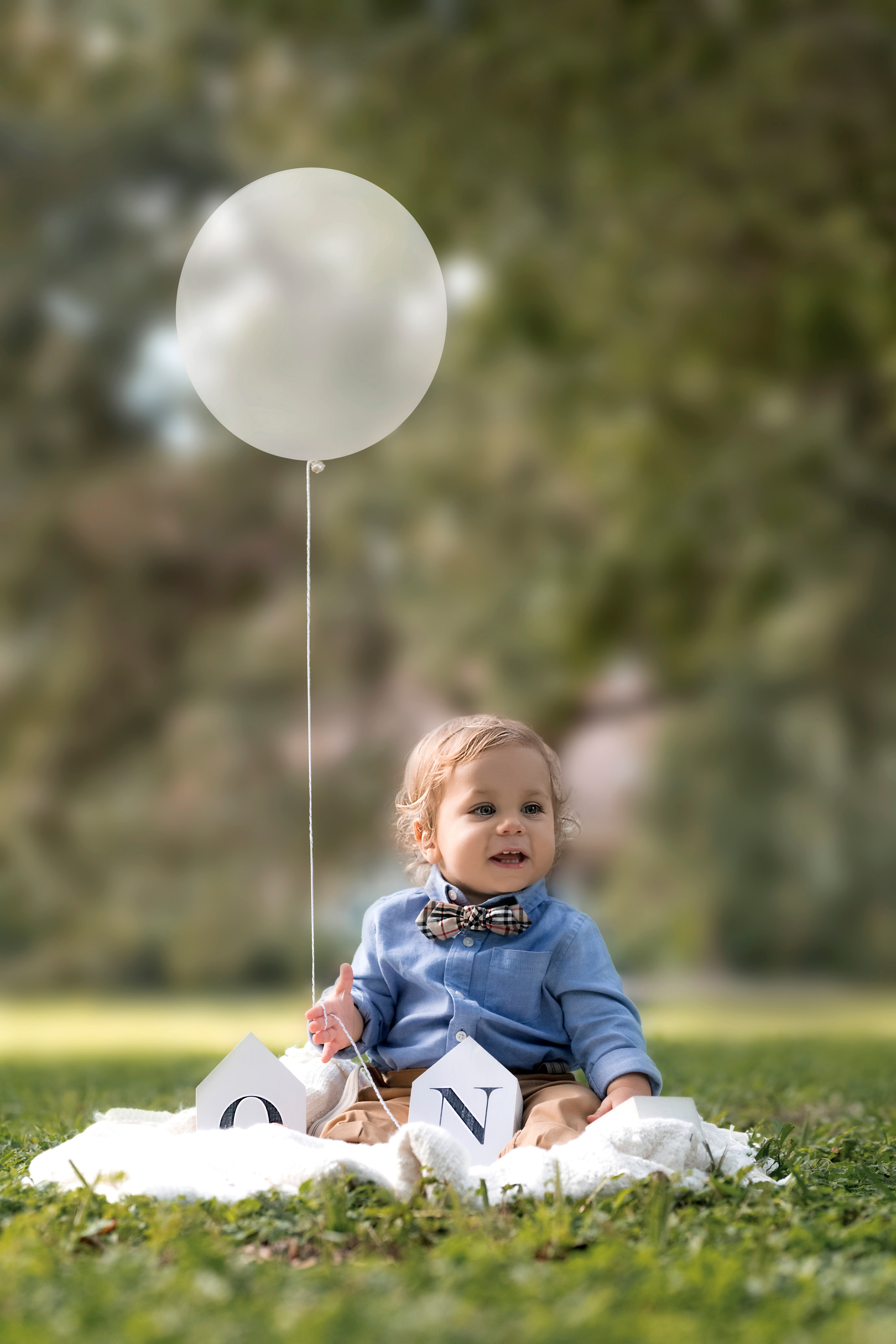 ONE YEAR. Portrait, kids and family photographer in Wesley Chapel Alina Alice Osipova