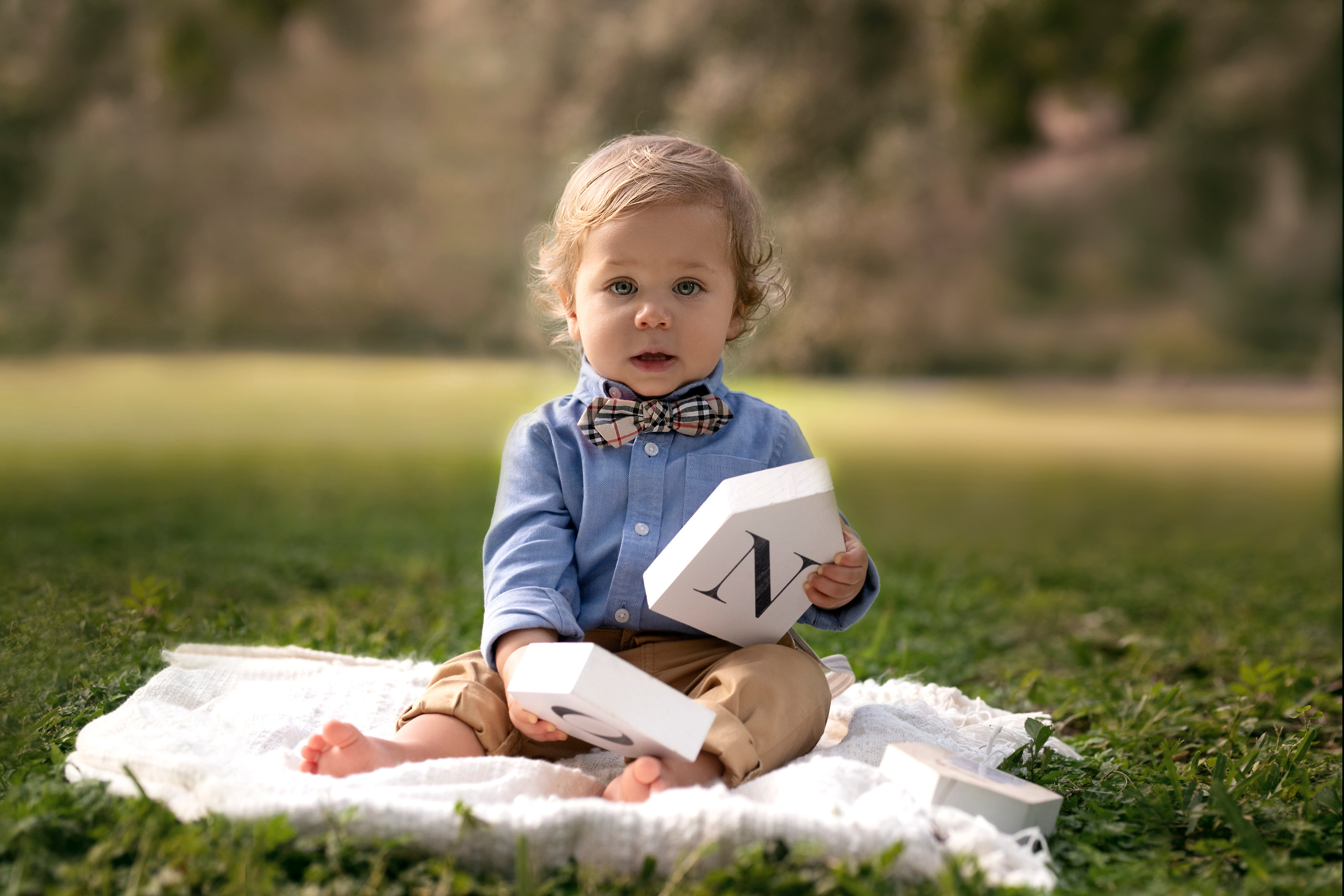 ONE YEAR. Portrait, kids and family photographer in Wesley Chapel Alina Alice Osipova