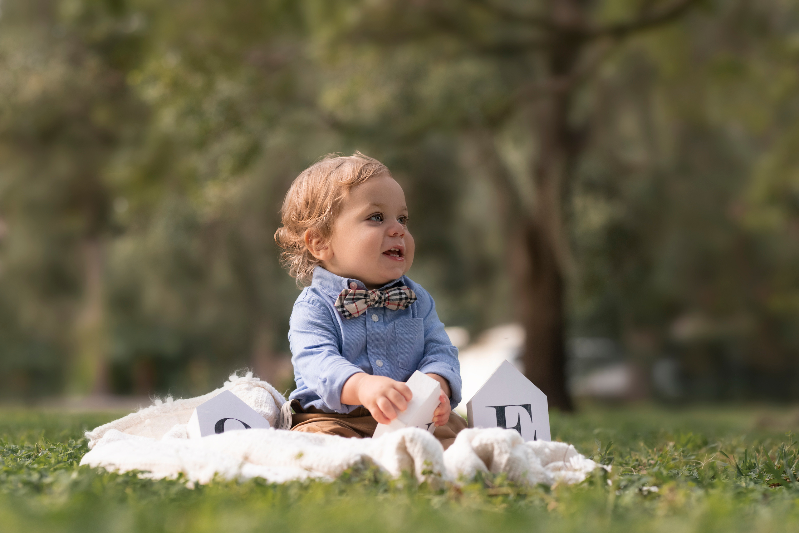 ONE YEAR. Portrait, kids and family photographer in Wesley Chapel Alina Alice Osipova