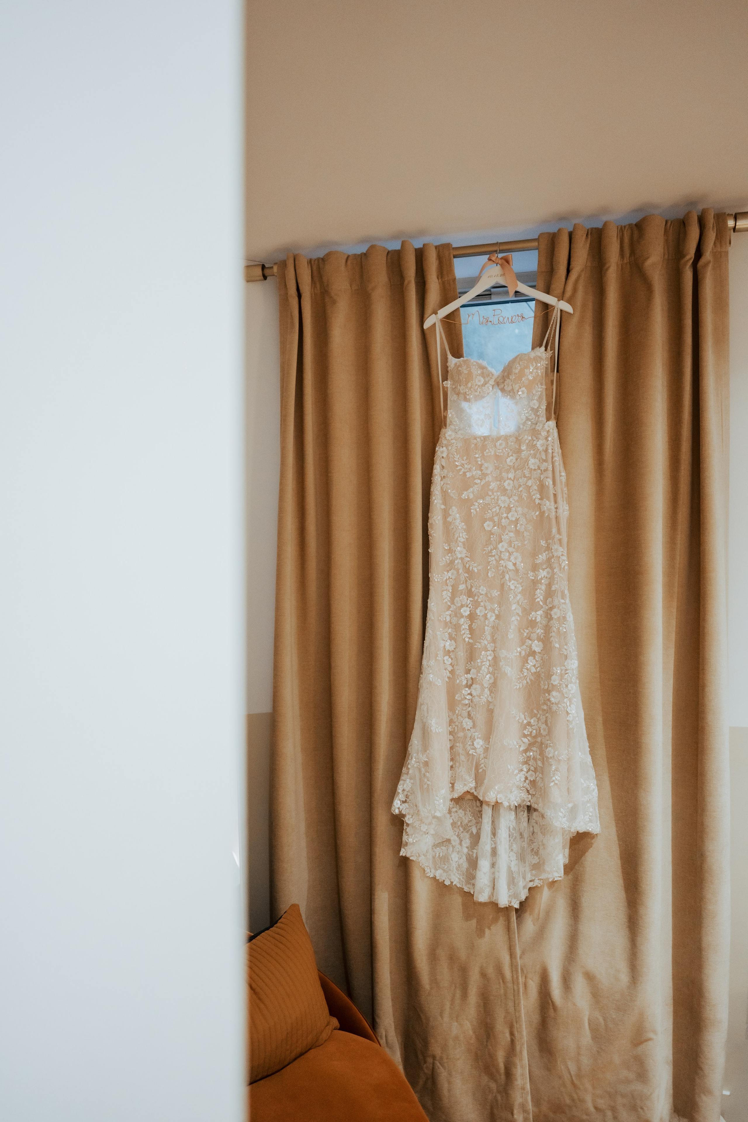 WEDDINGS/ELOPEMENTS. Ljova She Photography | This website is dedicated to wedding, couple, and proposal photography