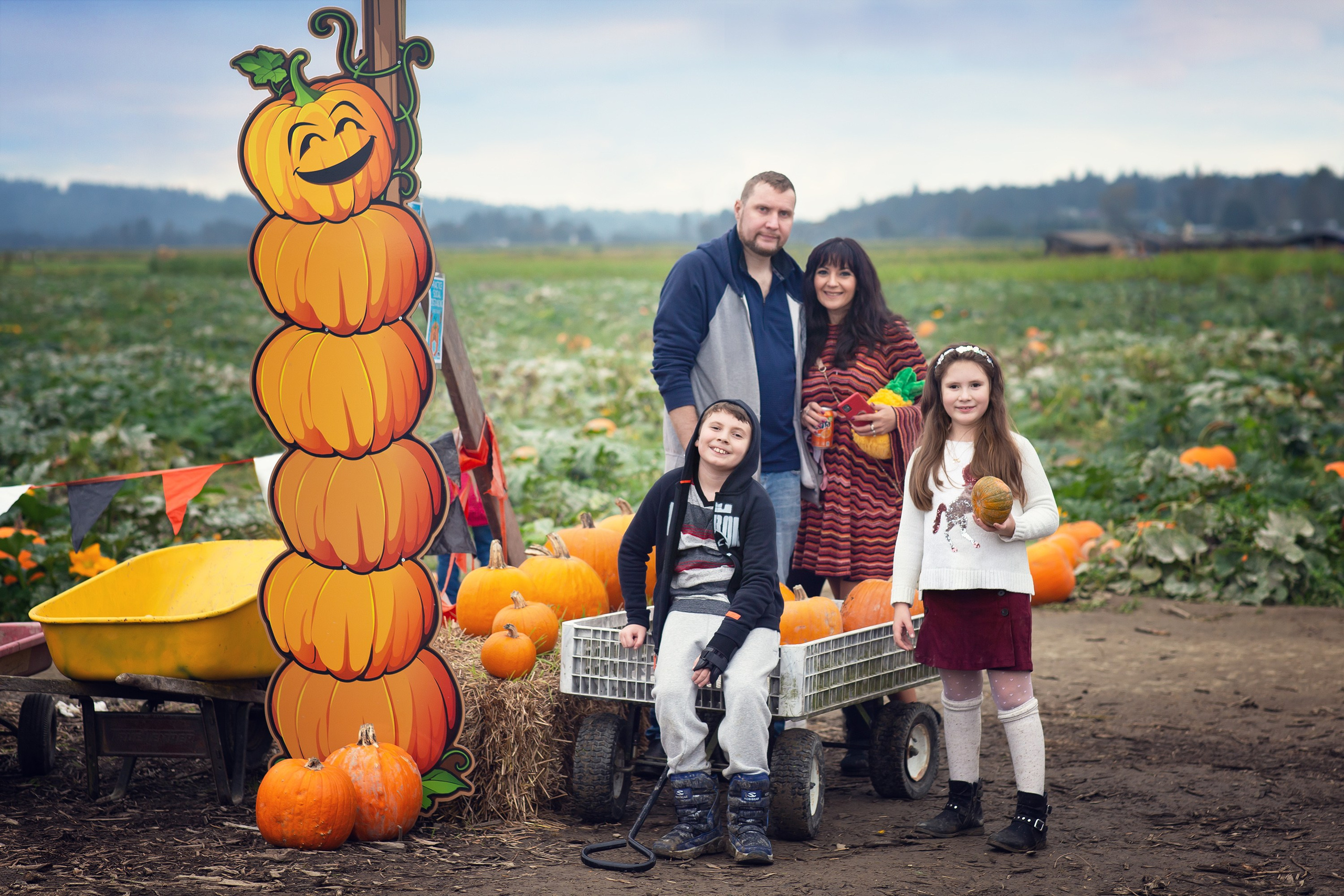 Fall. YuAnna studio. Family & Kids Photographer in Seattle area, located in