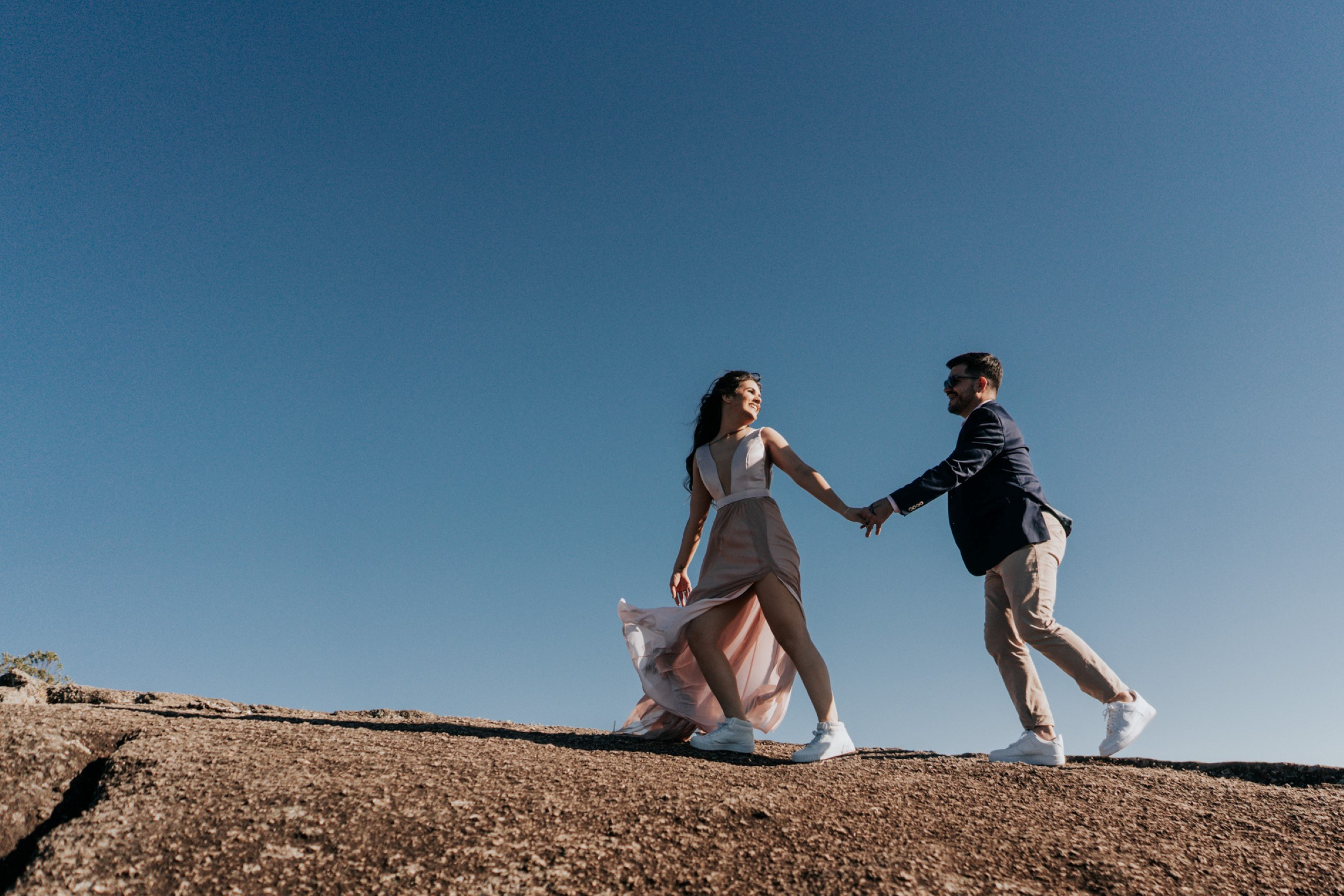 Pré Wedding — Ludmila e André (Monte Verde — MG). Fotógrafo de casamento e Filmmaker de casamento