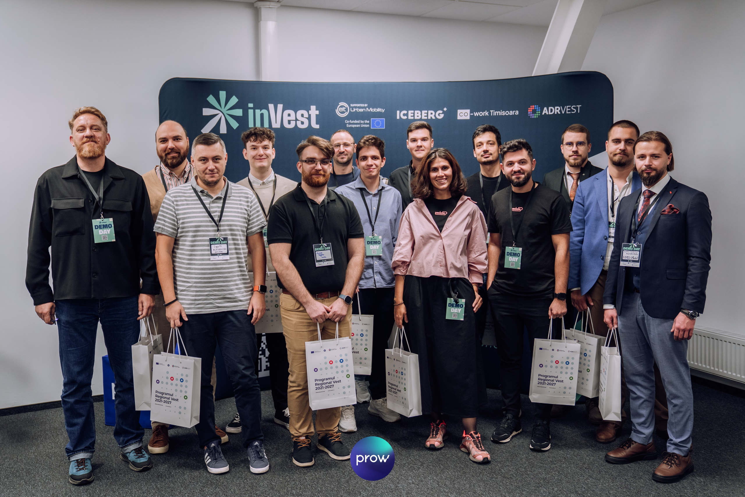 InVest DemoDay @ Cowork. Cozac Cristian Photographer