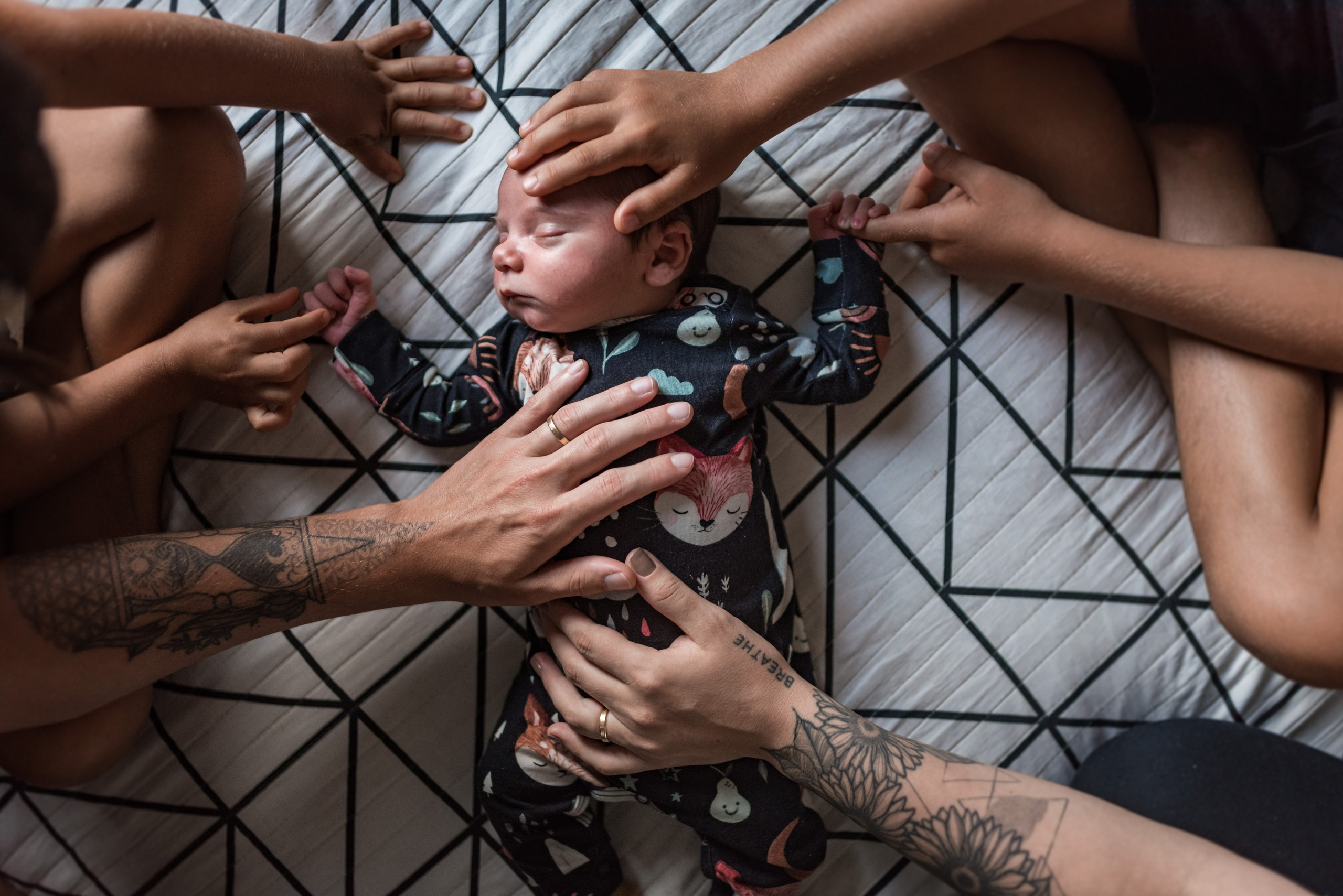 Newborn Lifestyle em Juiz de Fora | Auê Fotografia |  Juiz de Fora e Belo Horizonte. Auê | Fotografia Infantil e de Família em Juiz de Fora — Myriani Maganin