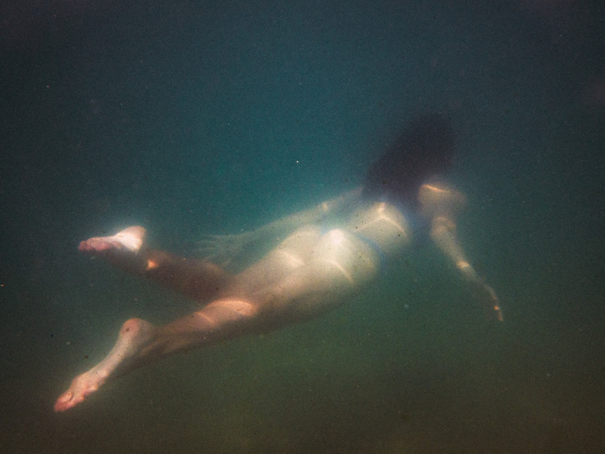 Карина. Film portrait photographer