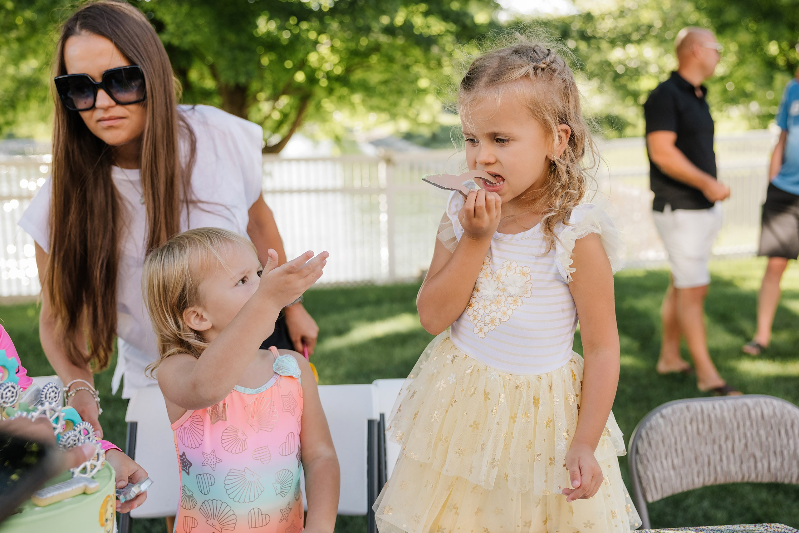 Birthday Party. Wedding family event photographer in Chicago Nick Yushevich