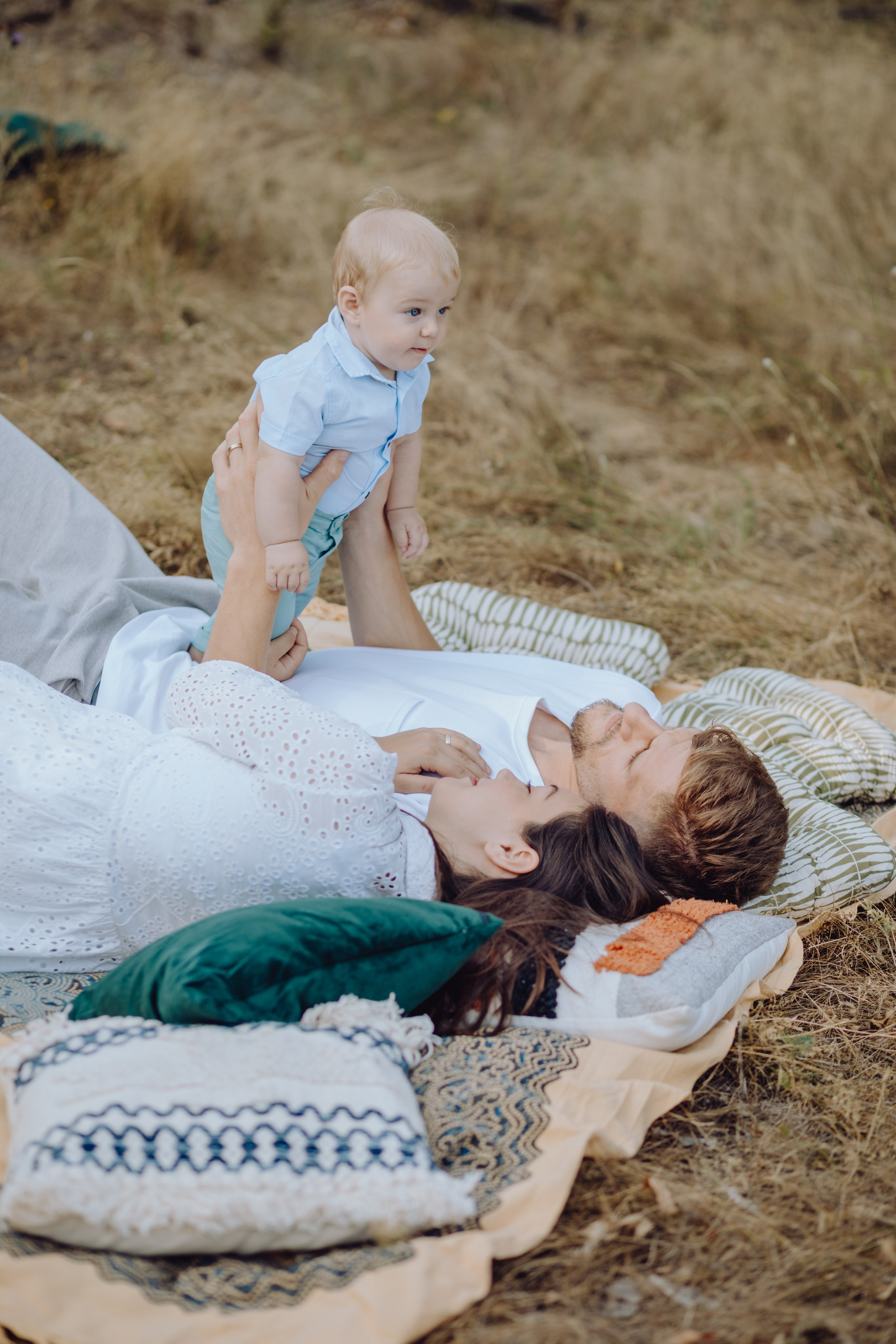 Beni & Adina. Wedding & couple photographer from Romania Rut Vetan