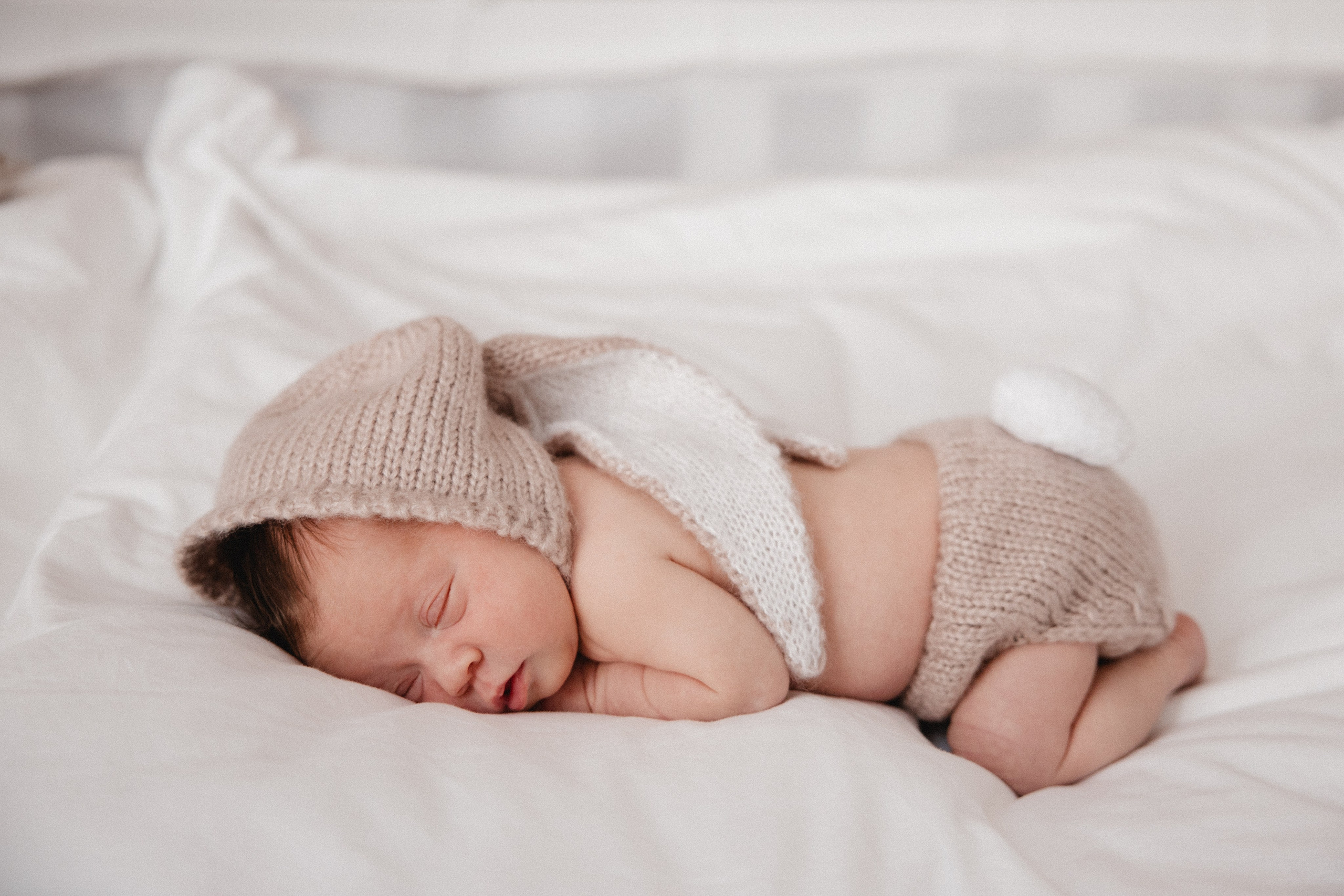 Neugeborenenfotos Zuhause. Hochzeitsfotografie |Hochzeitsfotograf Bochum | Hochzeitsfotograf Dortmund | Hochzeitsfotograf Essen | Hochzeitsfotograf Ruhrgebiet