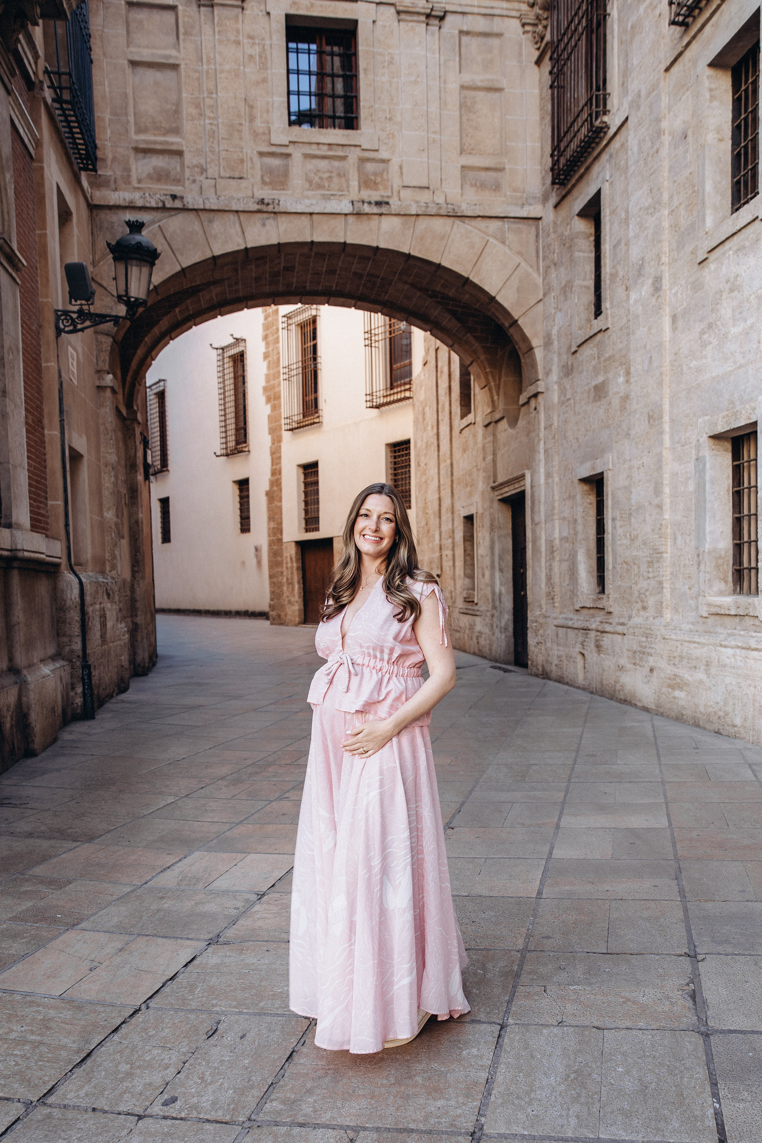 Hermosa Fotografía de Embarazo por Julia Gnatenko | Sesiones de Maternidad en Valencia, Alicante, Barcelona. Julia Gnatenko — Fotógrafa en Valencia, Alicante, Barcelona, España y Europa