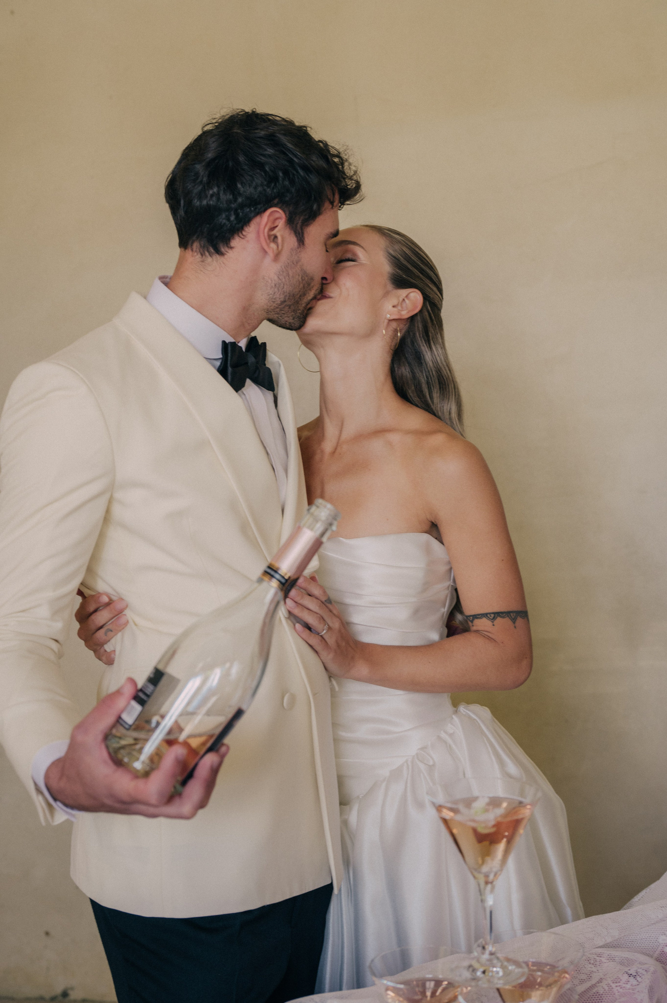 Paula and Tony. Wedding and commercial photographer