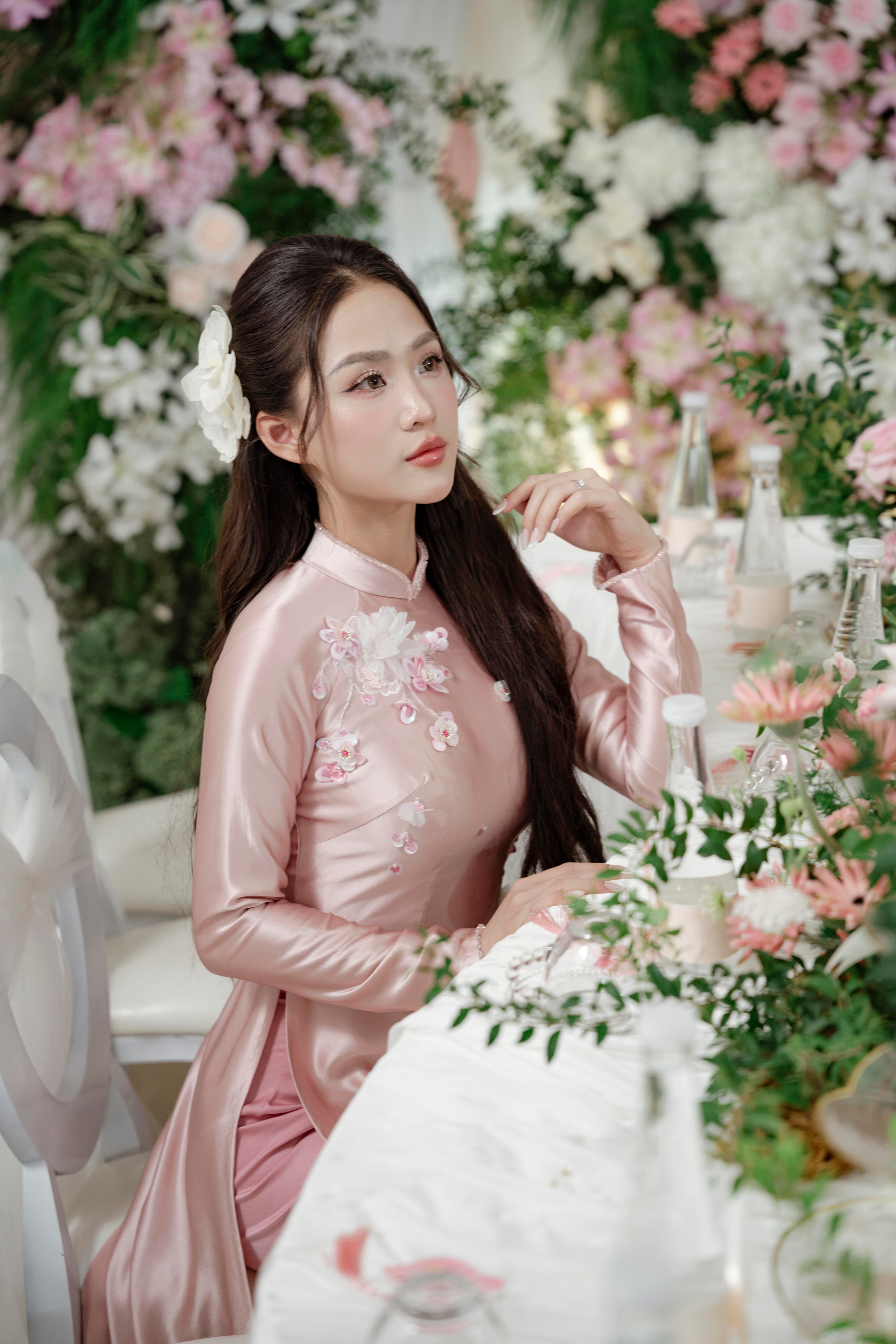 LINH & HUYEN. WEDDING PHOTOGRAPHER IN VIETNAM