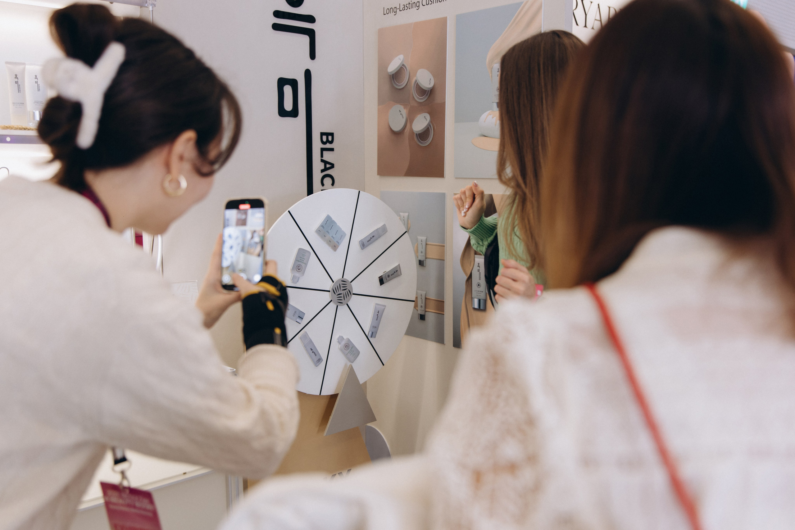 Seoul beauty expo 2025 (Black Rice). Portrait photographer in South Korea Olga Lian