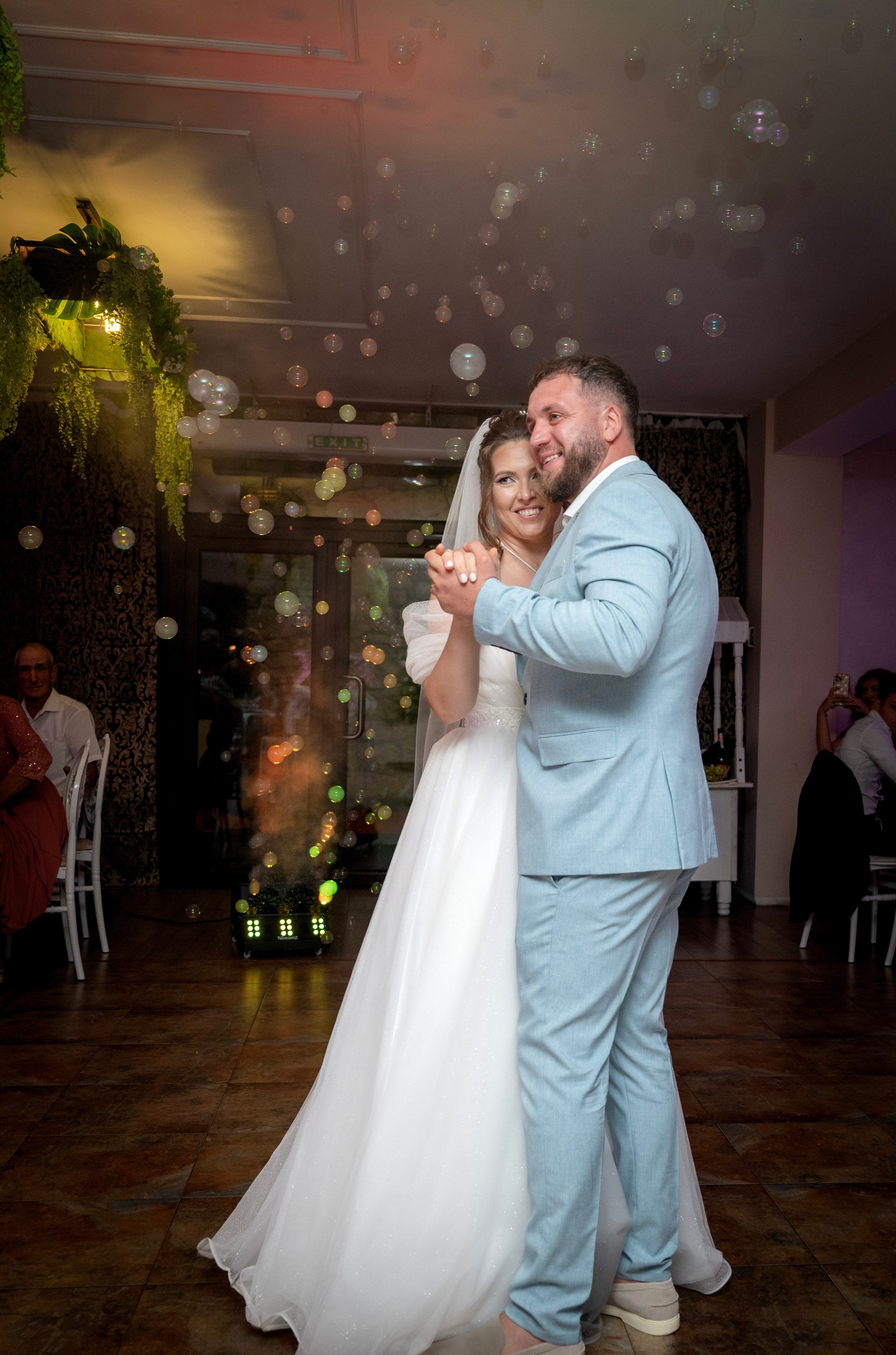 ALEX & RODICA. Fotograf de evenimente si portret!