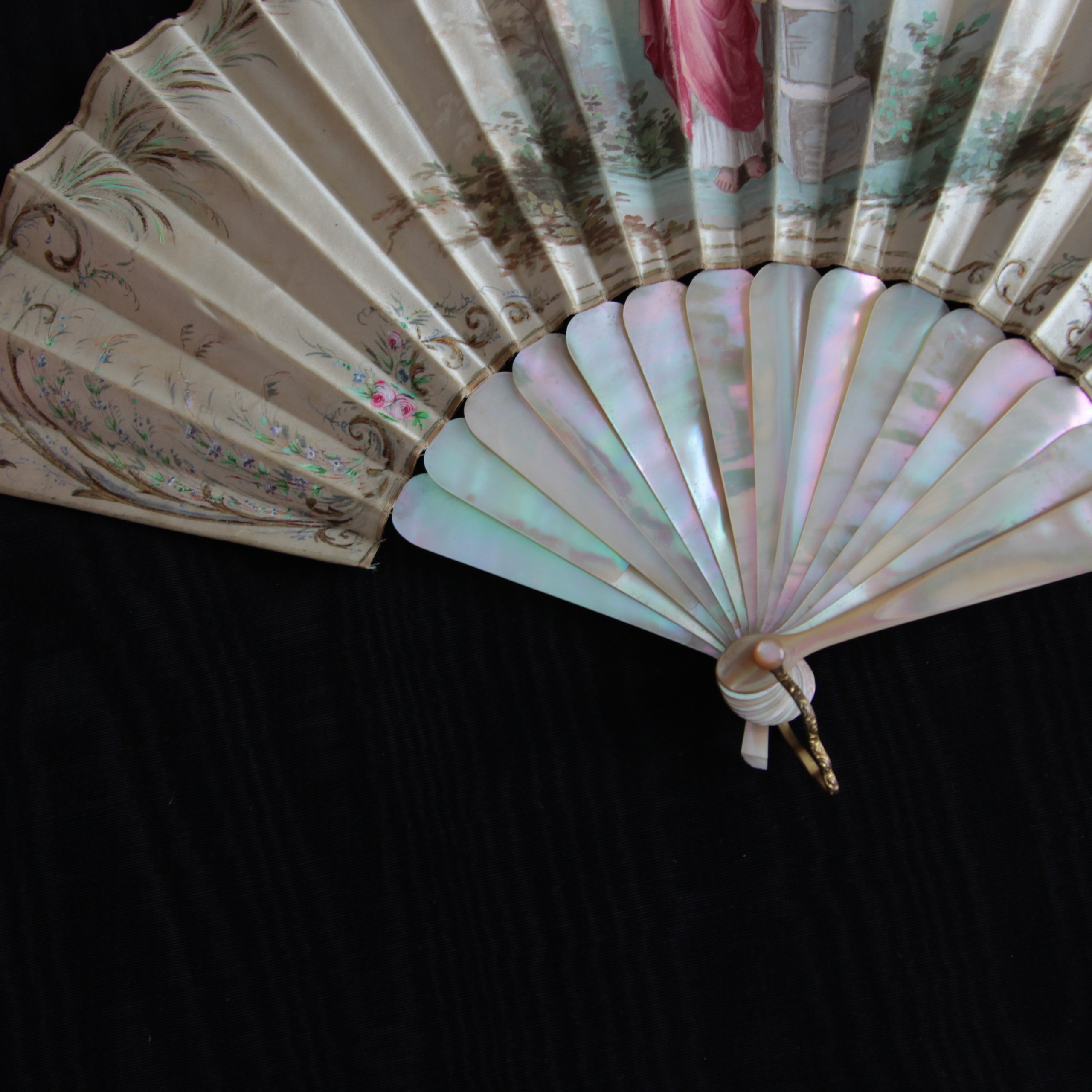 DivaFan. Современнные и актикварные украшения в Барселоне, Москве и Санкт-Петербурге