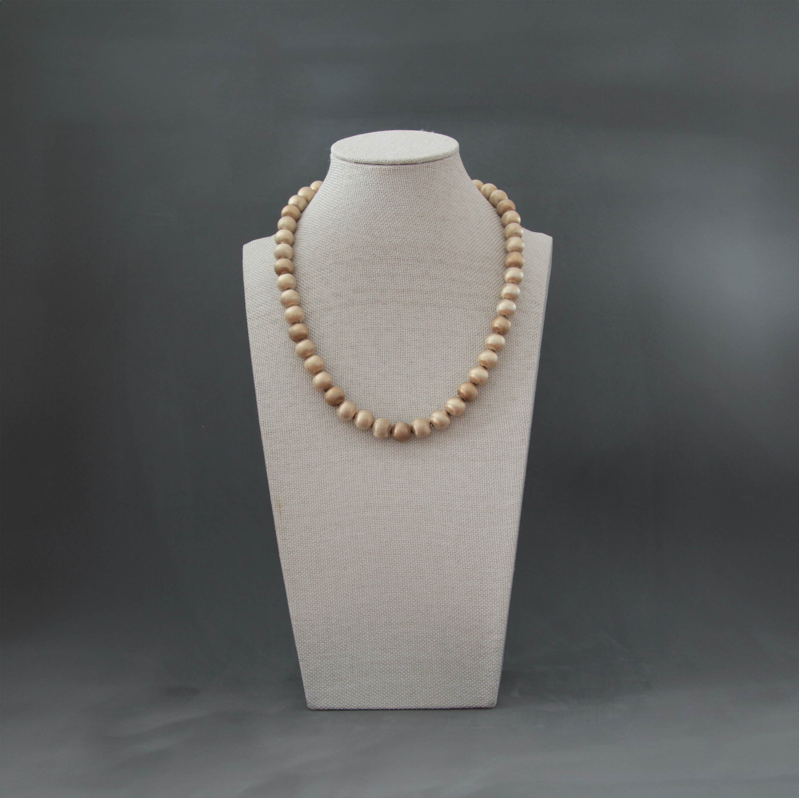 Silver necklace. Современнные и актикварные украшения в Барселоне, Москве и Санкт-Петербурге