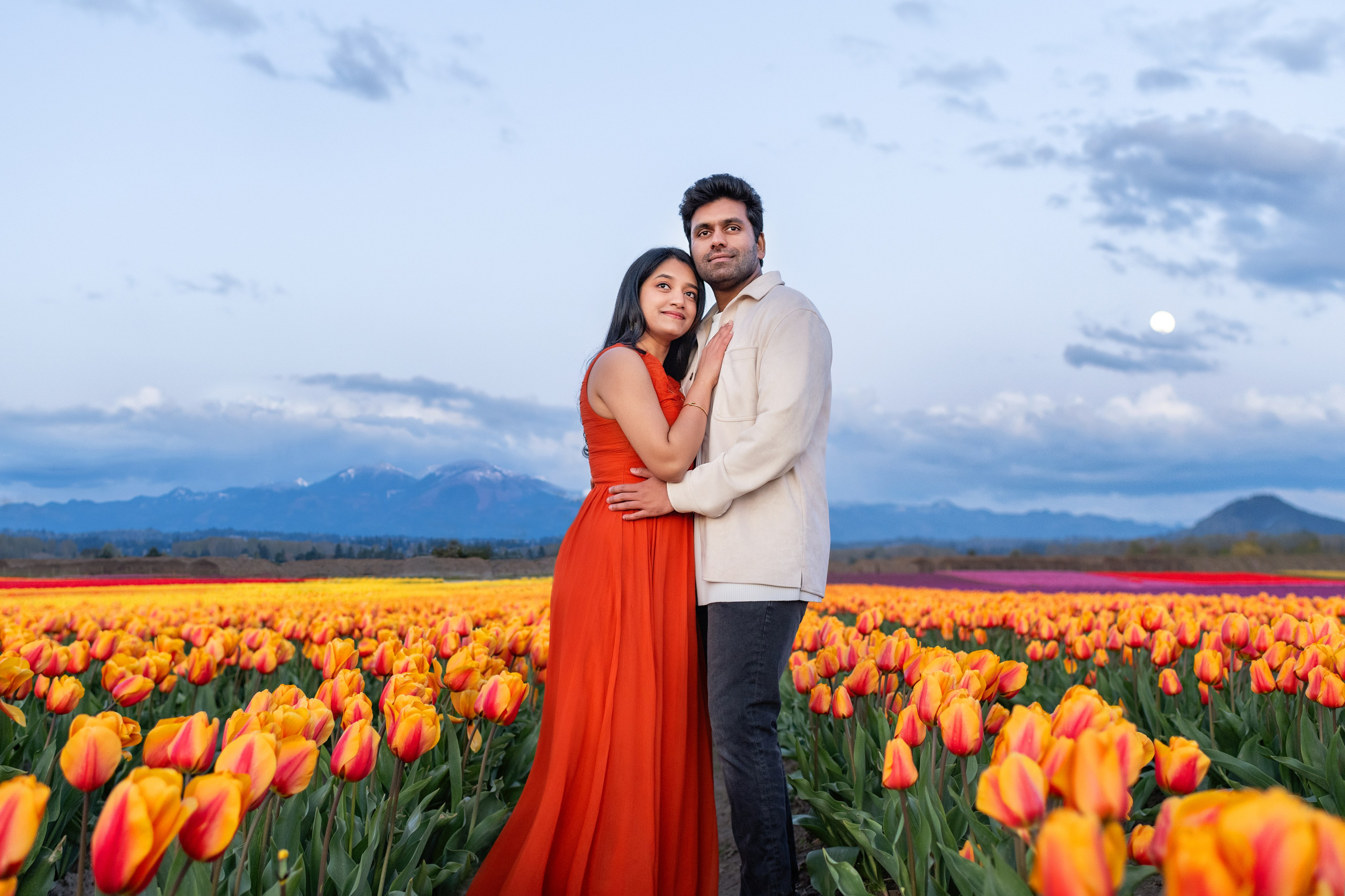 Lohita with her husband. Wedding & family photography in Seattle area. Helen Michelle photographer