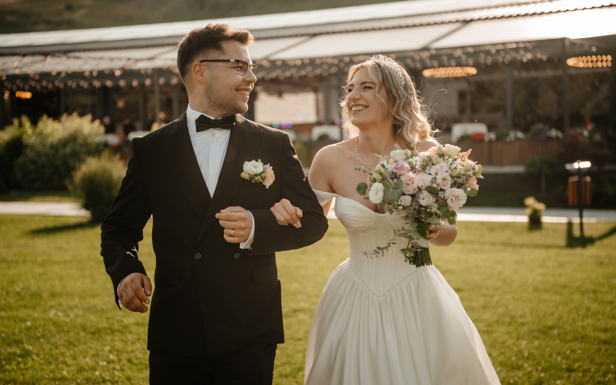 🤎 G a b r i e l a & C o s t i n - Wedding Day Preview. Wedding & Family Photographer
