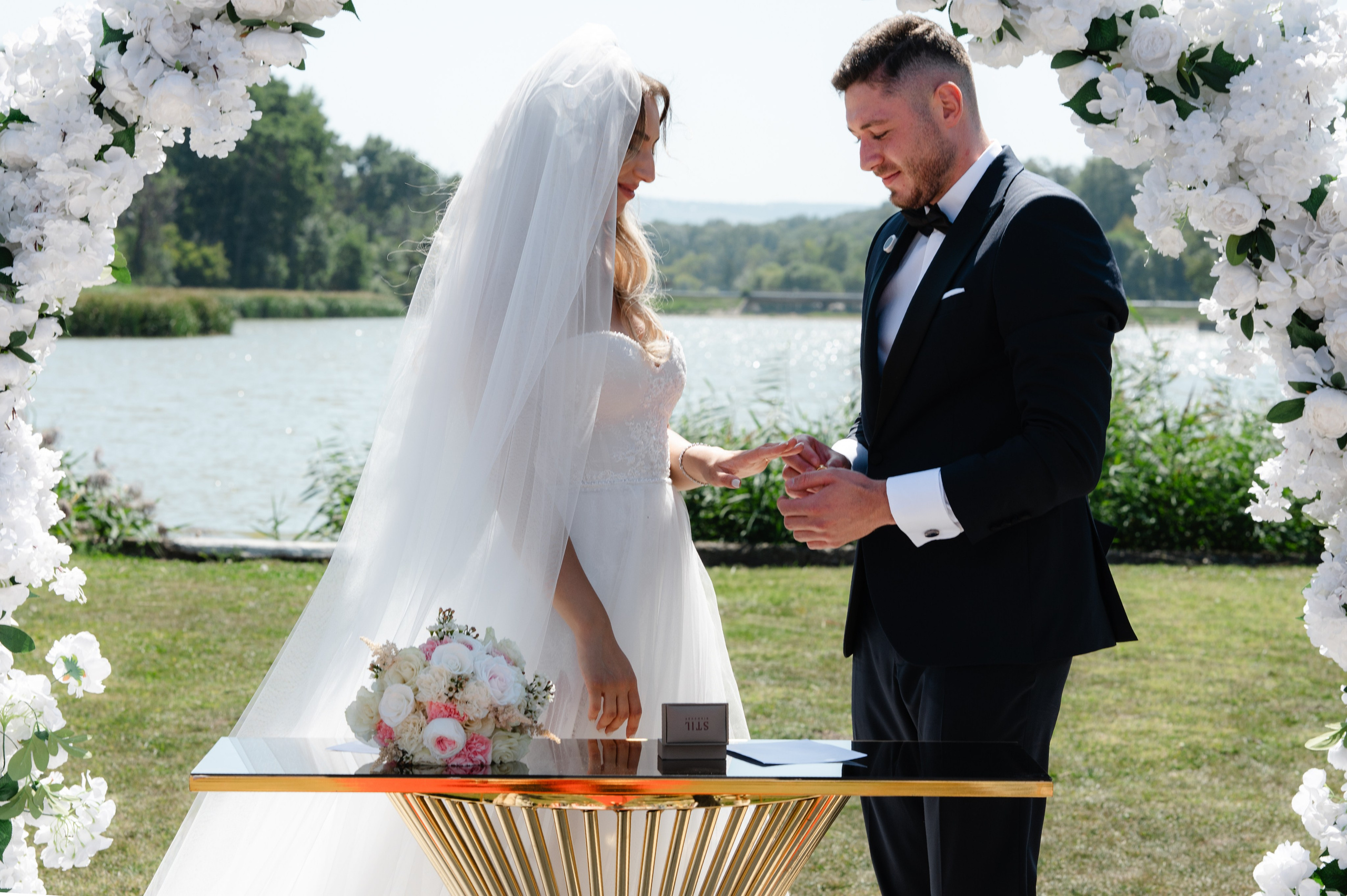 Fotografii de la nunta. Alexandra Hanu Photographer