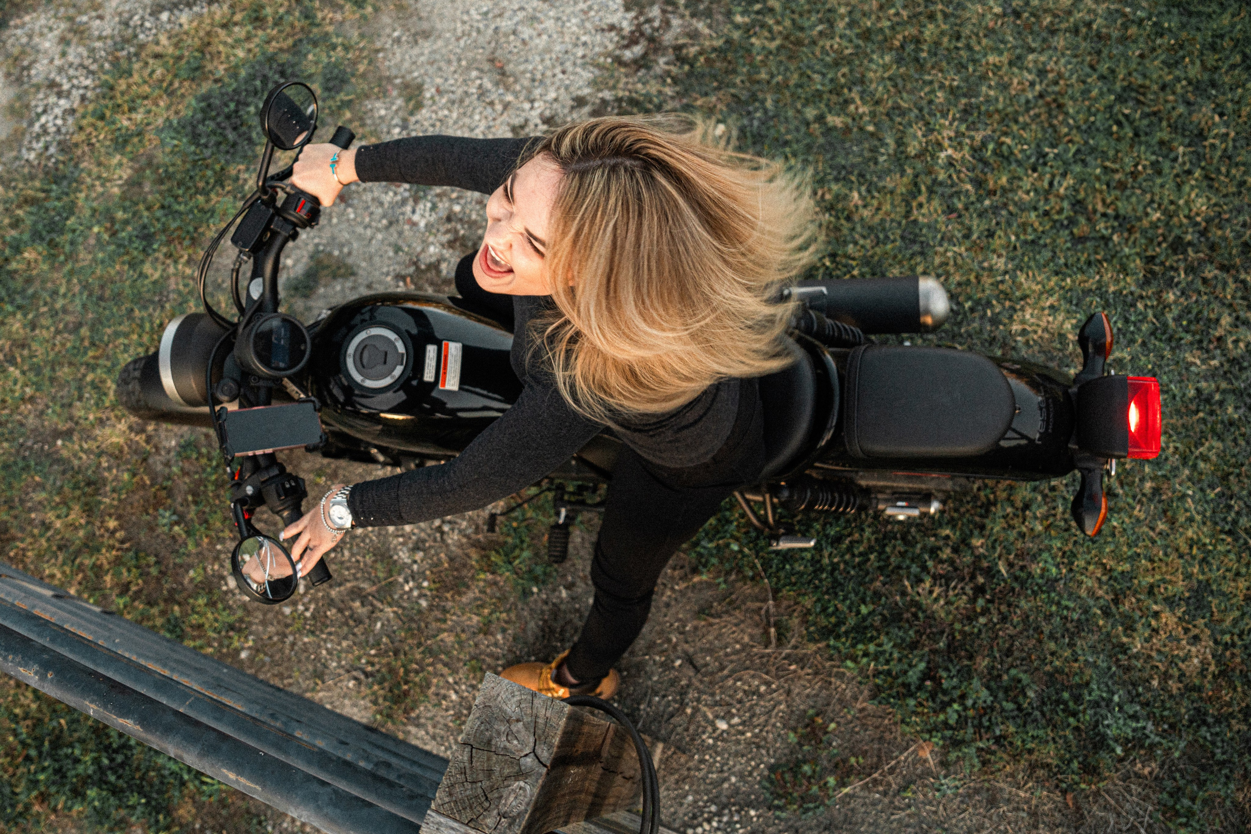 Anna on a Bike. Welcome to my video and photo world!