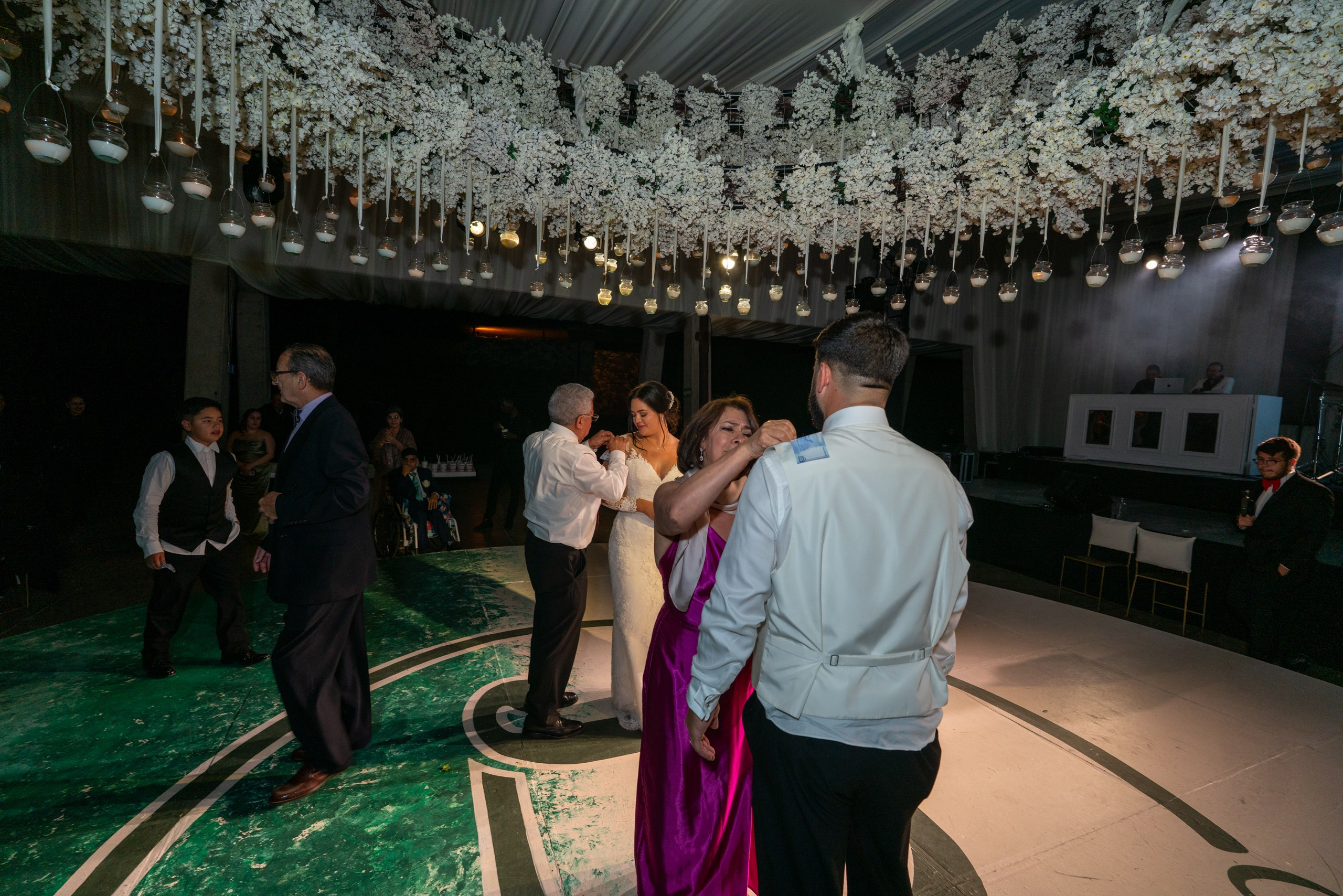 Daniel & Jannet. Elopement & Lifestyle Wedding Photographer