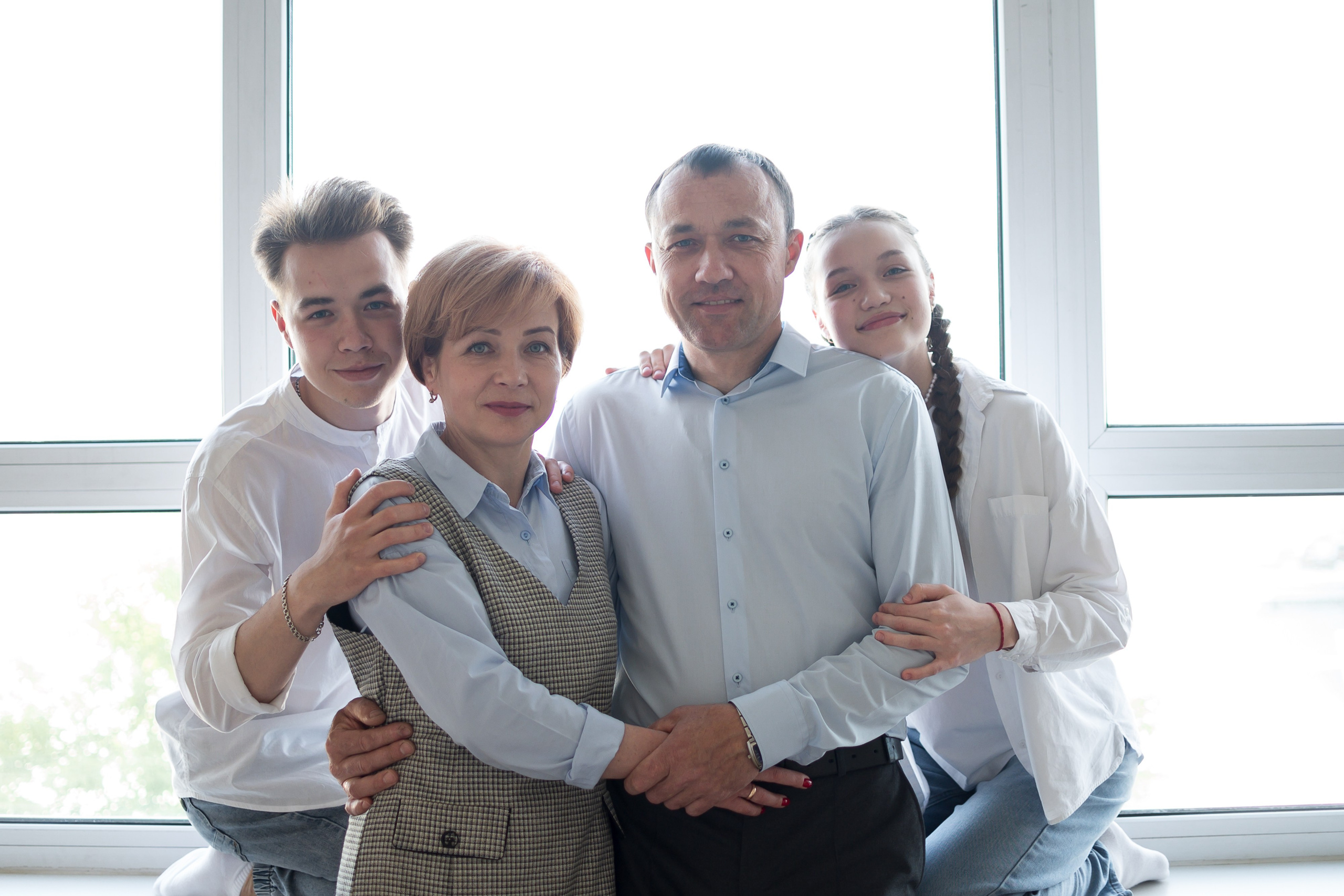 Семейная фотосессия в студии. Семейный и детский фотограф в Минске Надежда Савицкая