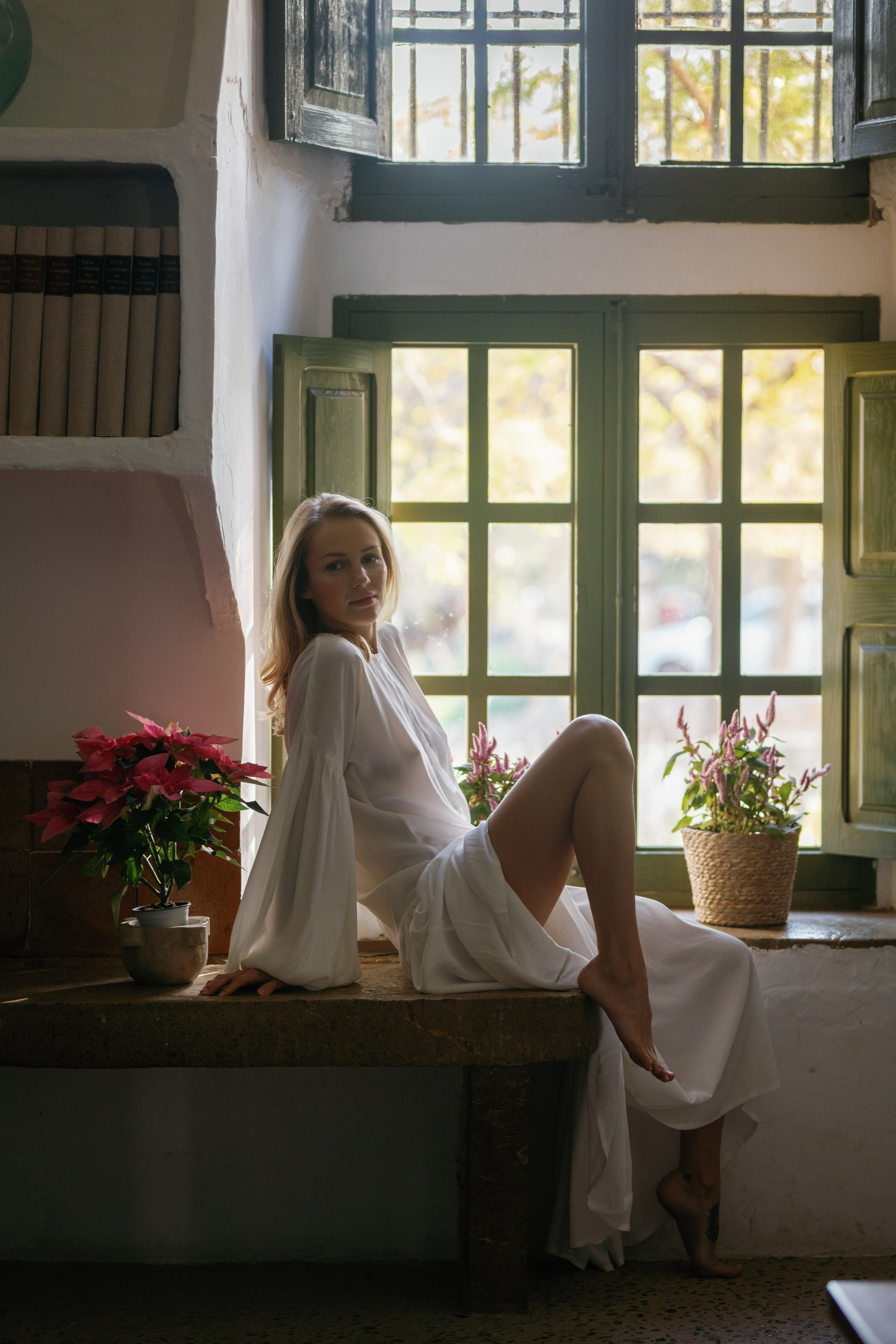 Quiet Woman Portrait at a Mallorca Villa. Photographer in Mallorca