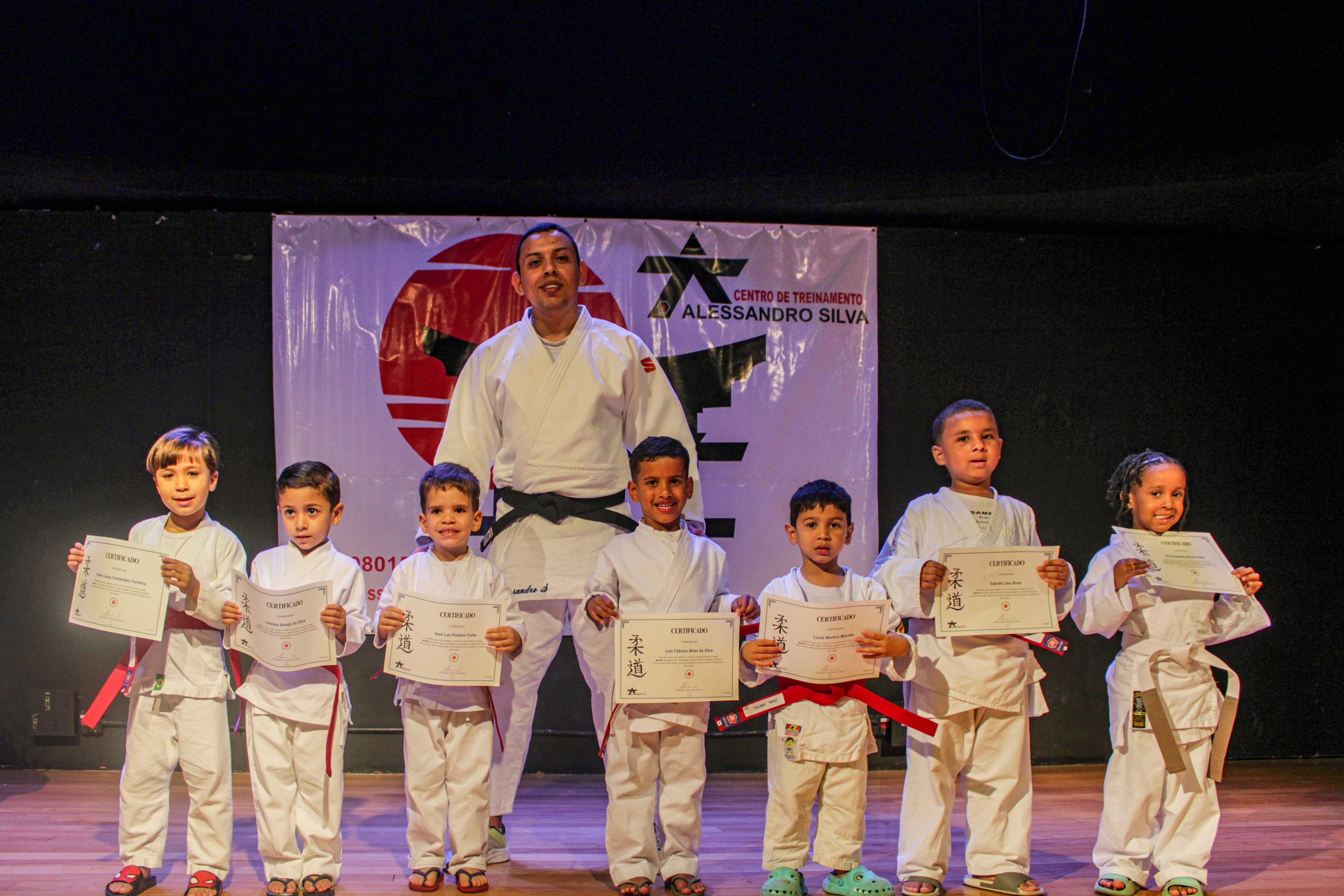 Troca de Faixa — CT Alessandro Silva. Valkyestudio